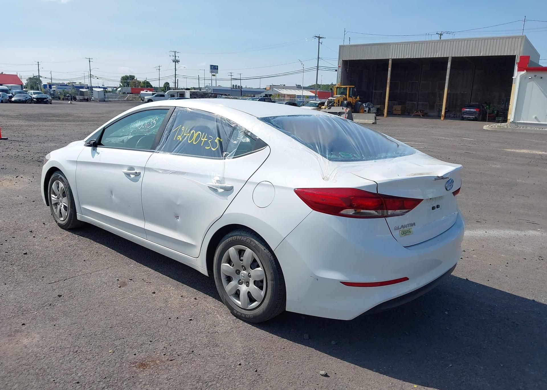 2017 HYUNDAI ELANTRA LE
