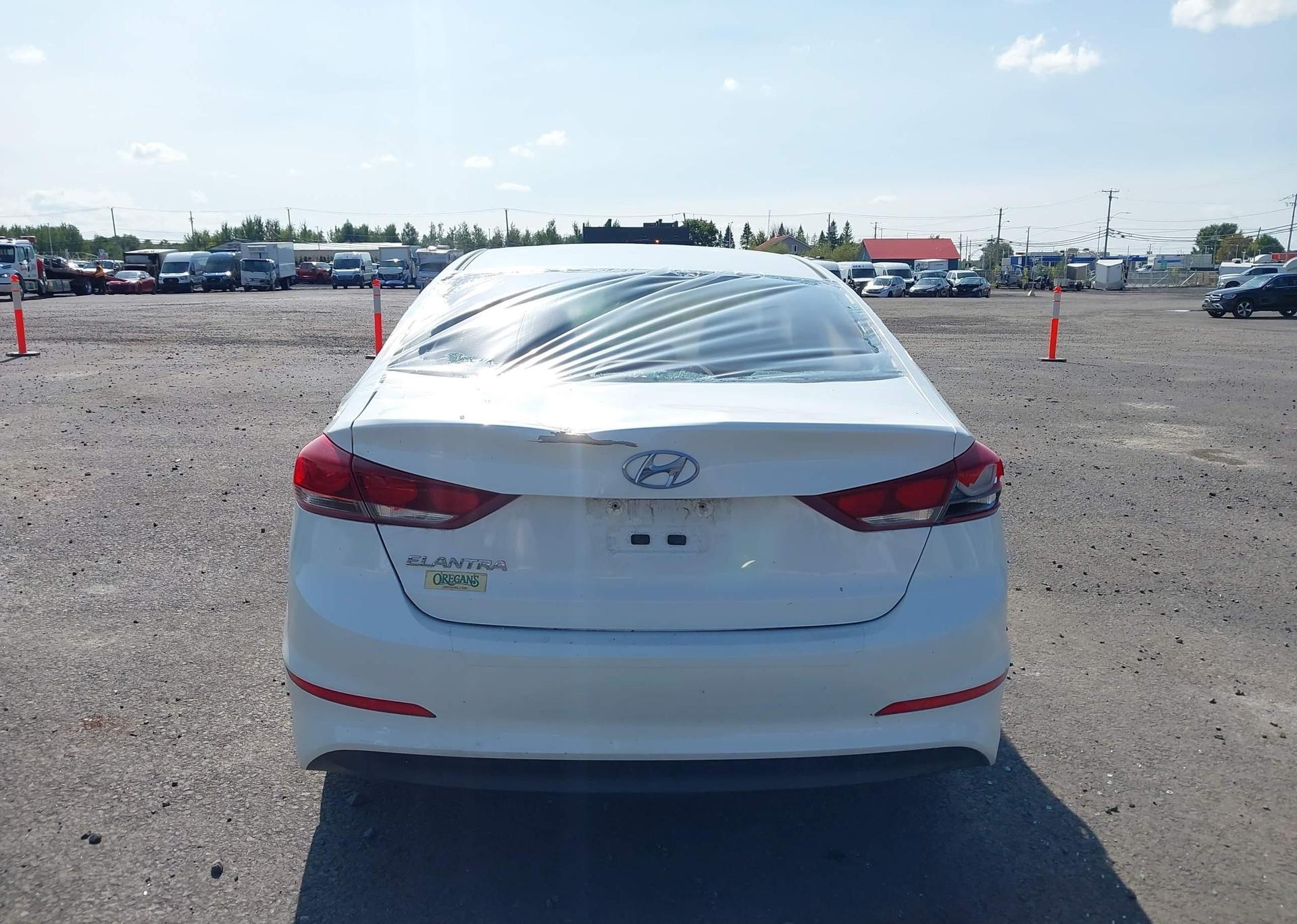 2017 HYUNDAI ELANTRA LE