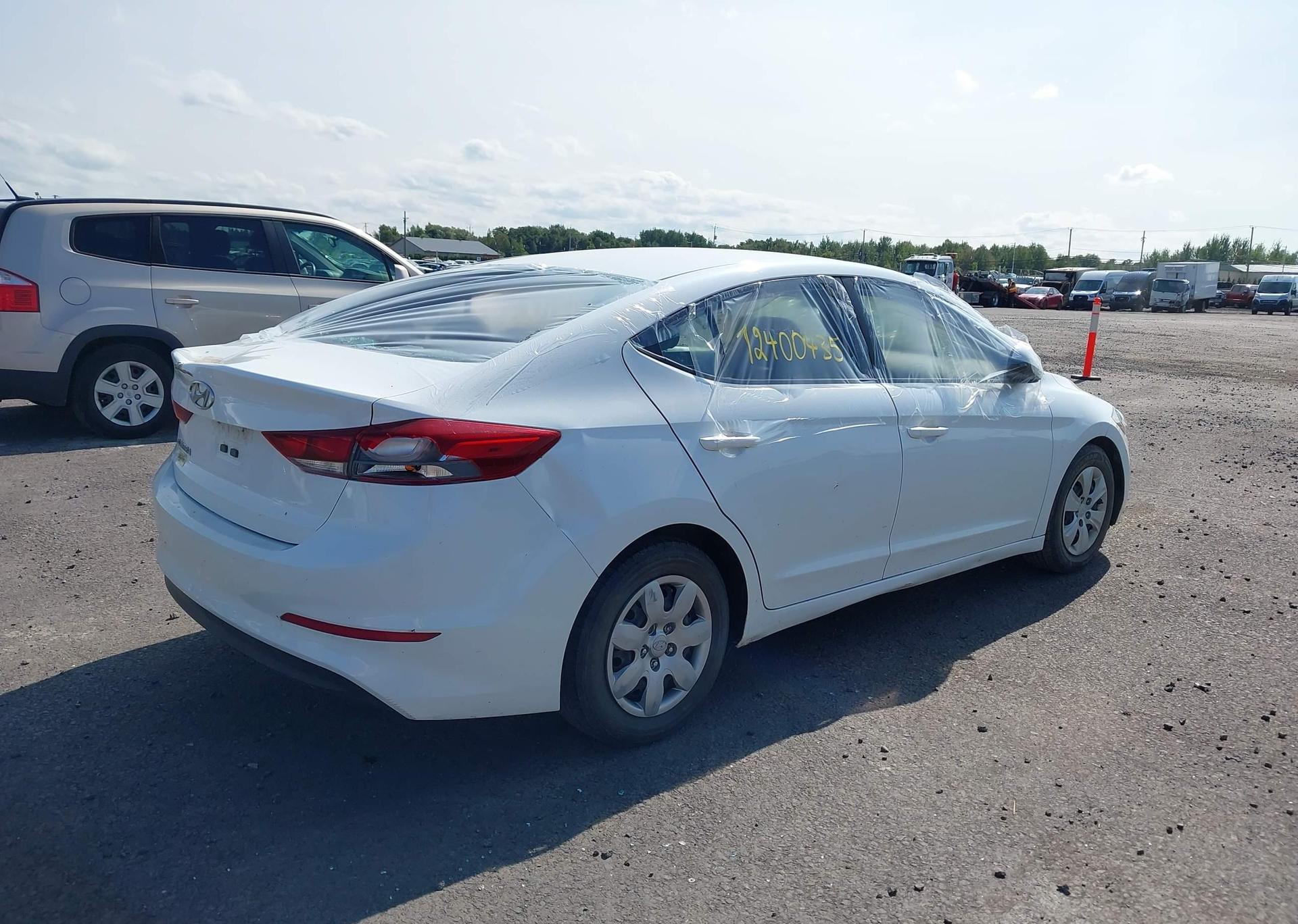 2017 HYUNDAI ELANTRA LE