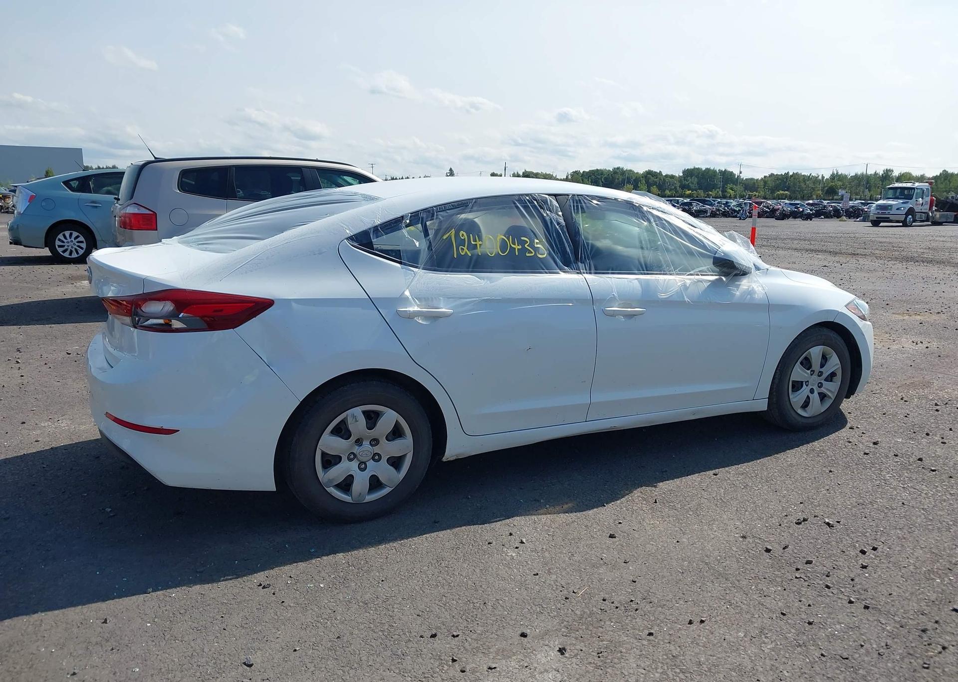 2017 HYUNDAI ELANTRA LE
