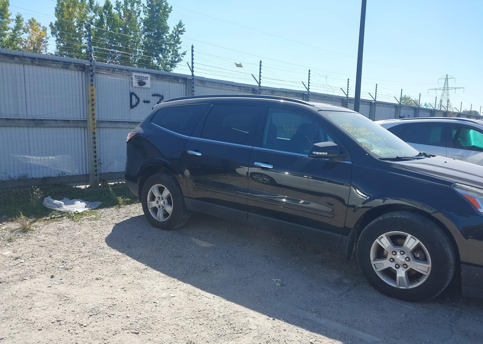 2016 CHEVROLET TRAVERSE LT