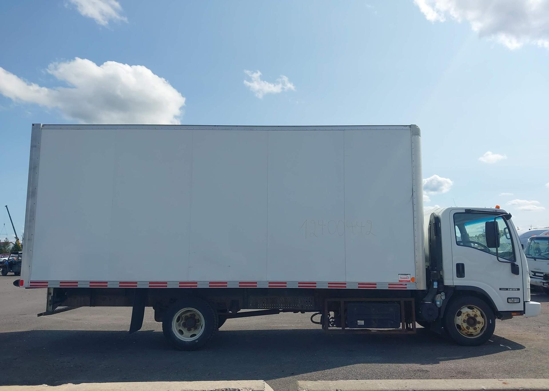 2020 ISUZU NRR