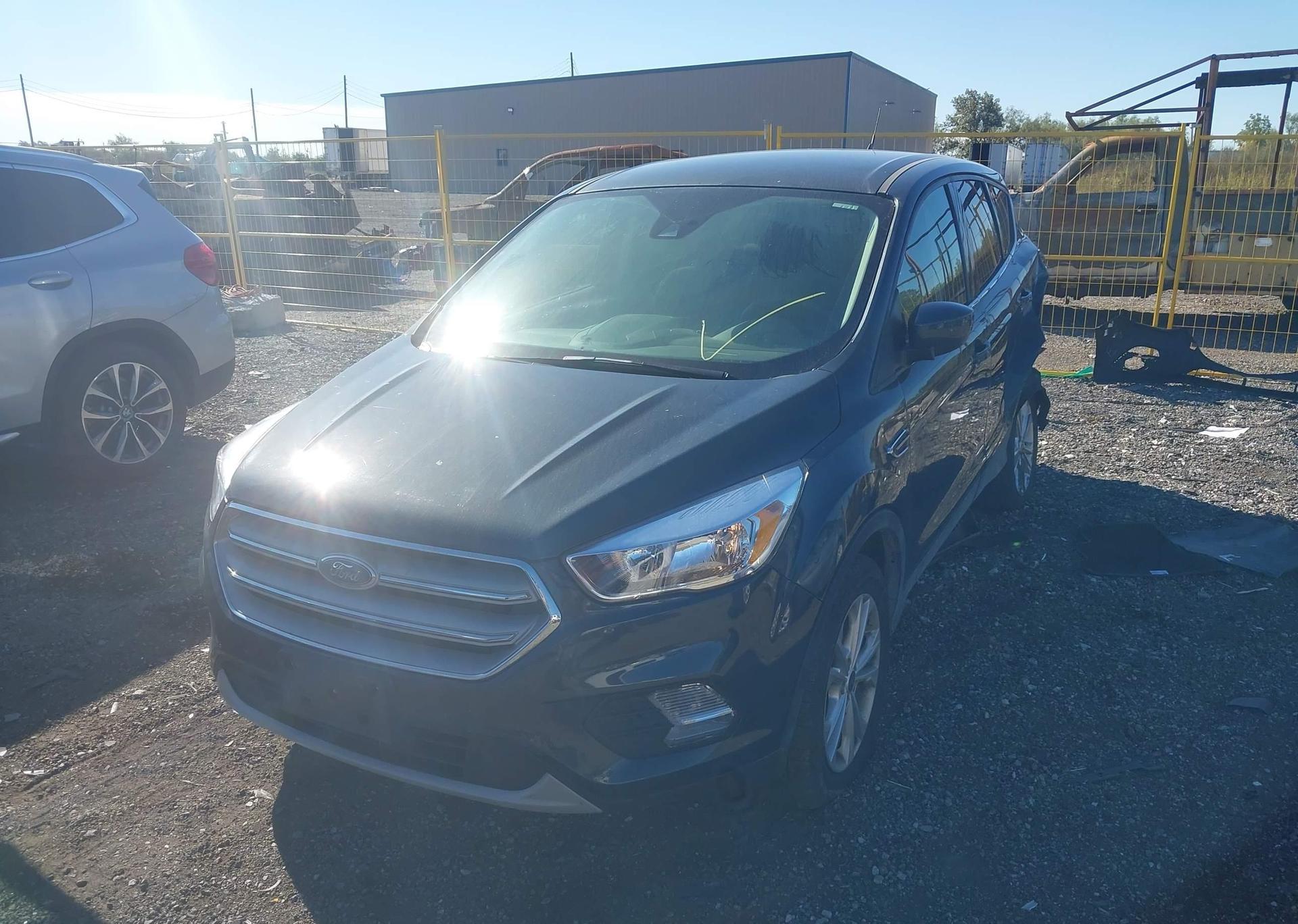2019 FORD ESCAPE SE