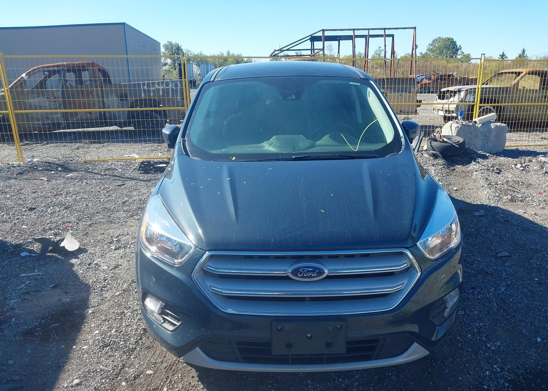 2019 FORD ESCAPE SE