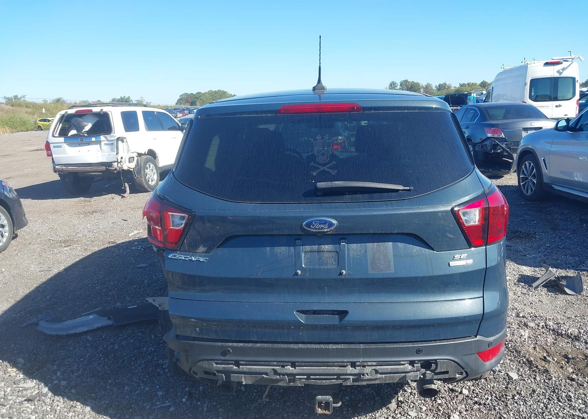 2019 FORD ESCAPE SE
