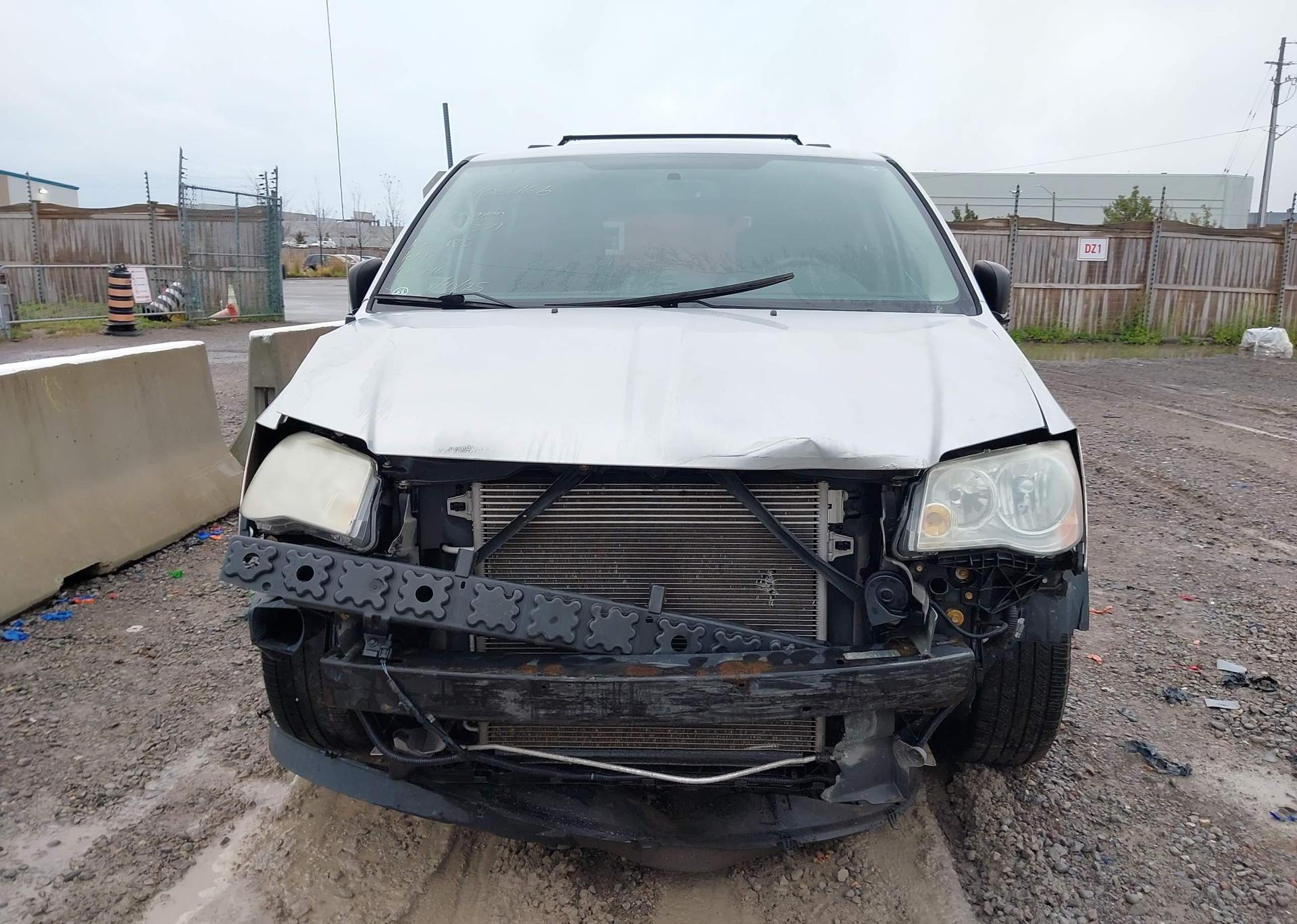 2011 DODGE GRAND CARAVAN SE