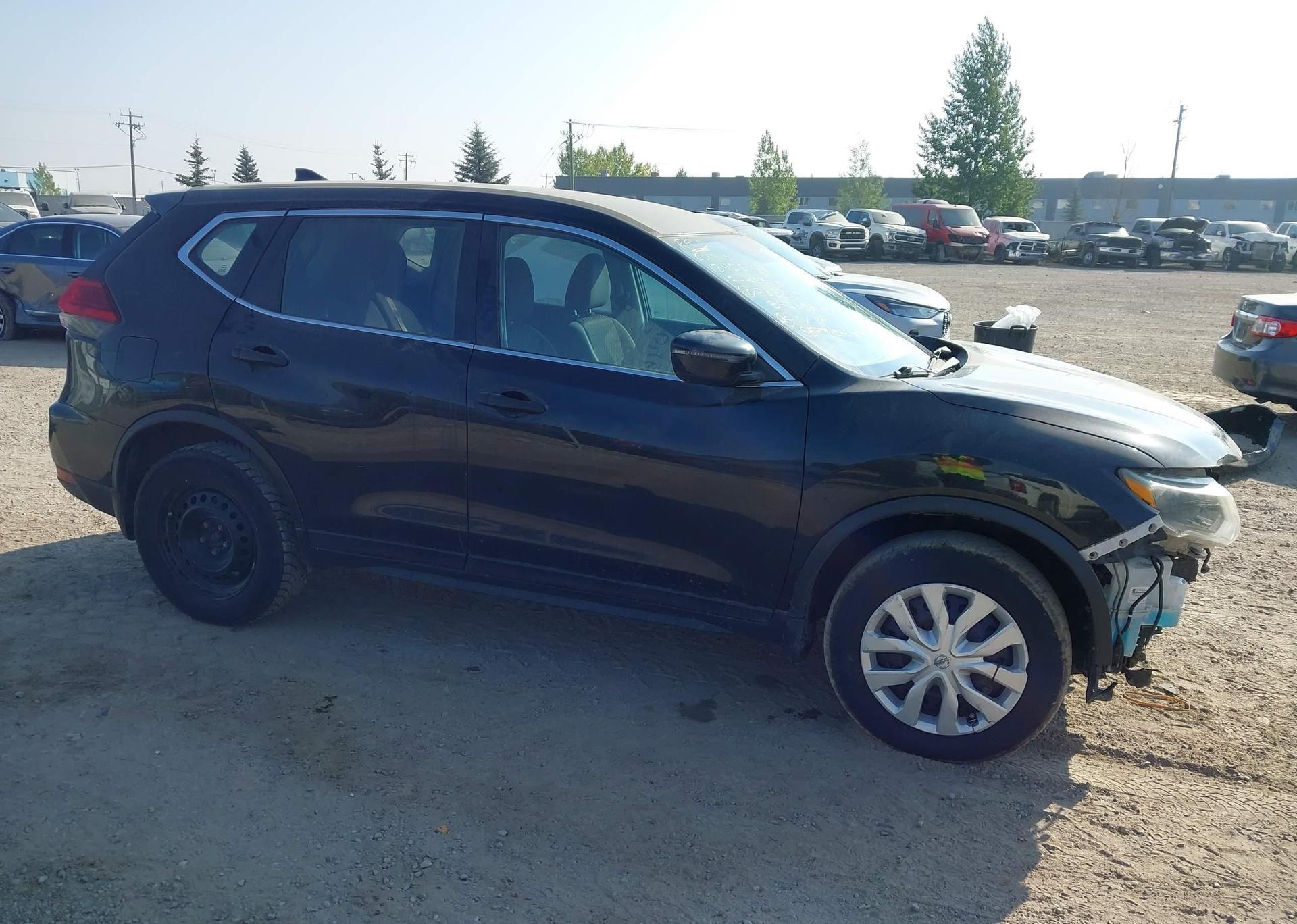 2017 NISSAN ROGUE S