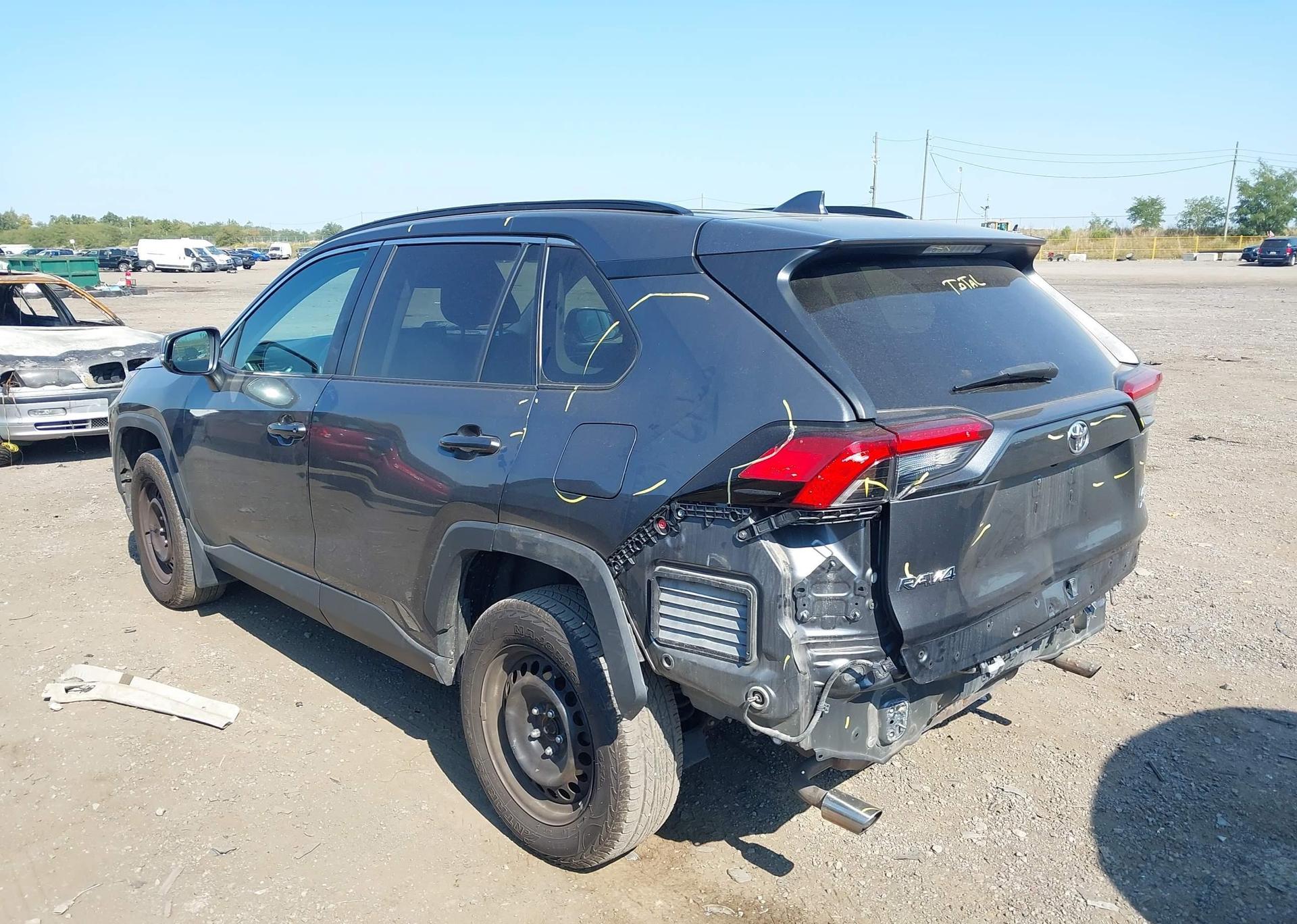 2021 TOYOTA RAV4 LE