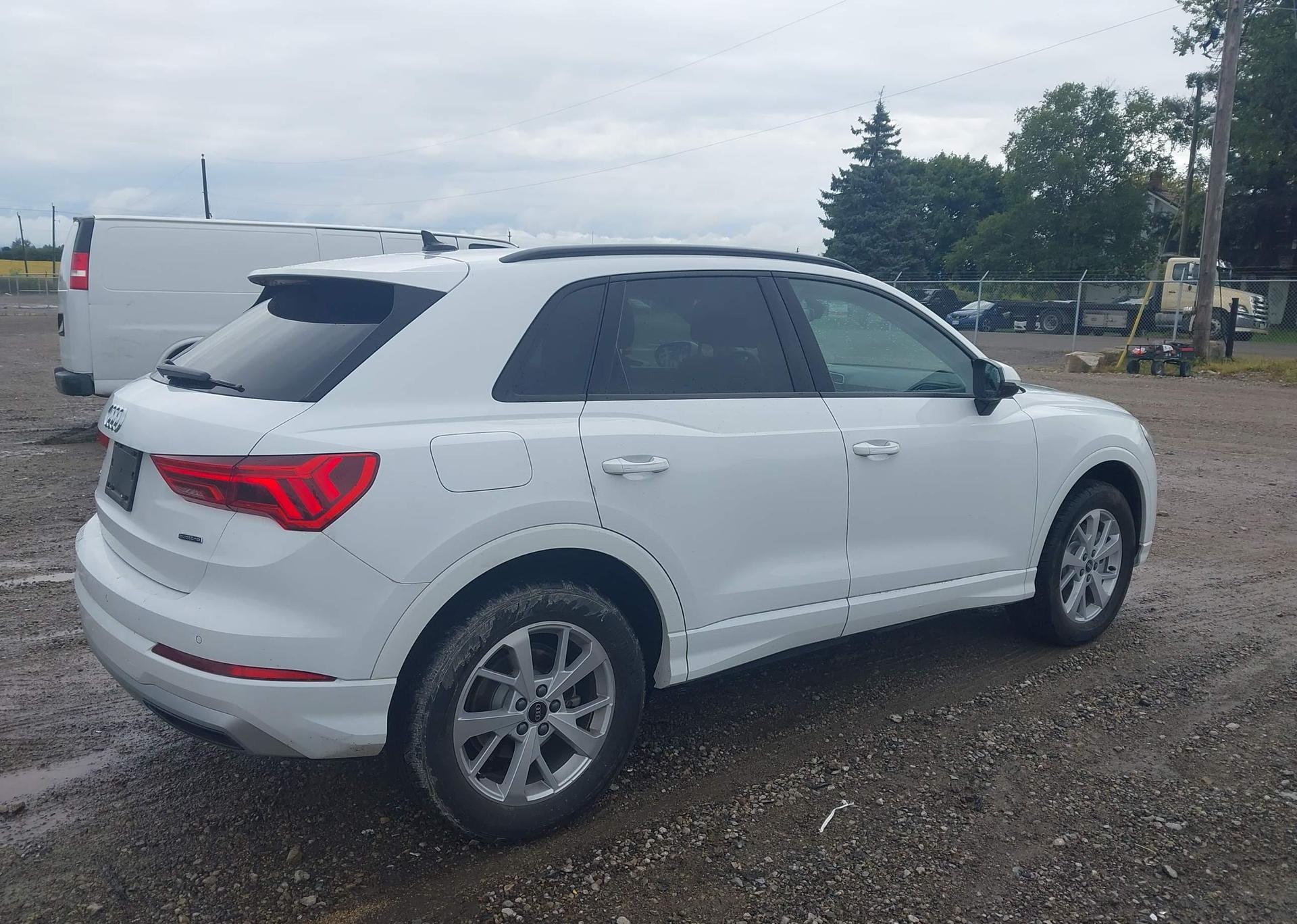 2025 AUDI Q3 PREMIUM 40