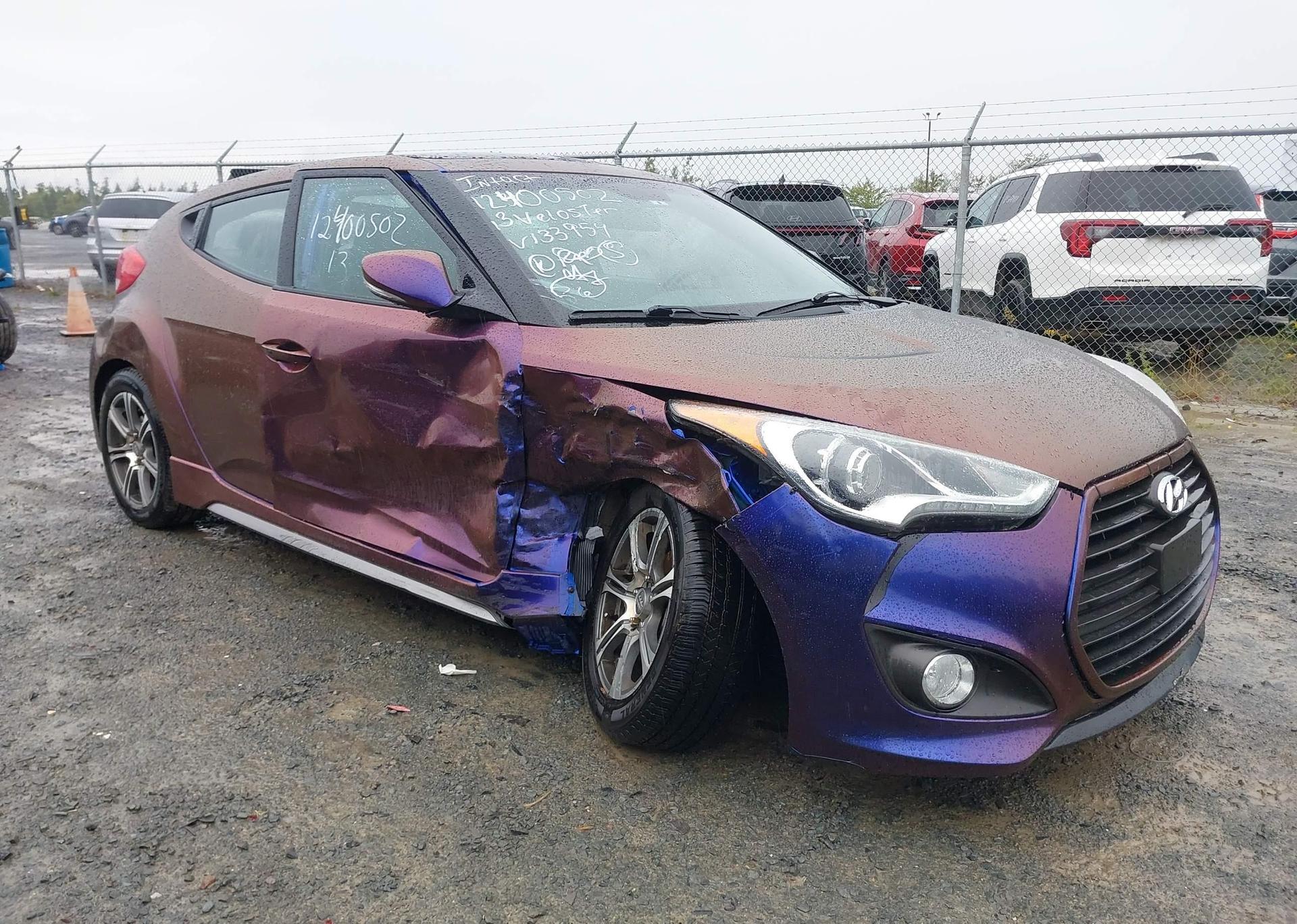 2013 HYUNDAI Veloster Turbo