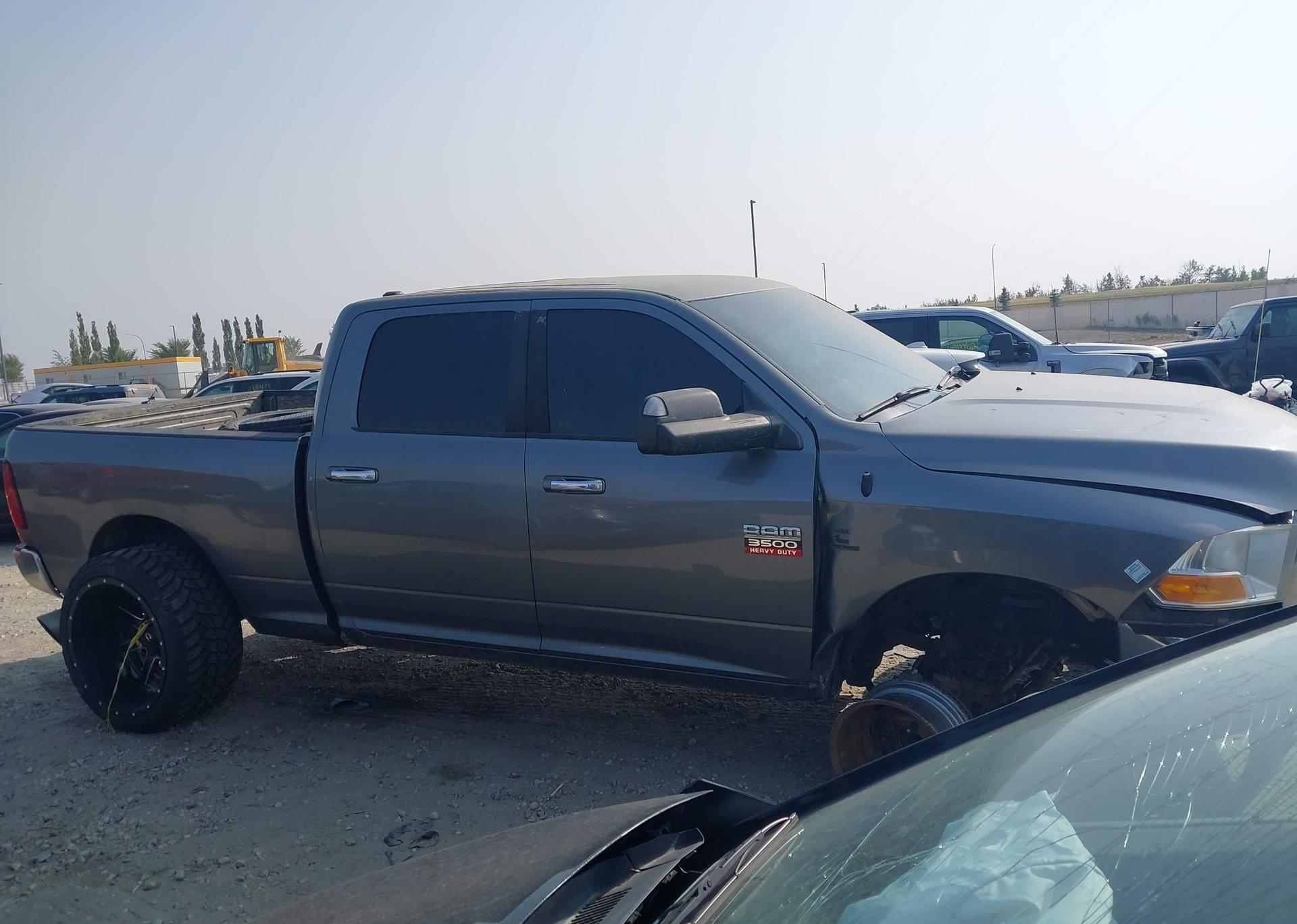 2011 RAM RAM 3500 SLT