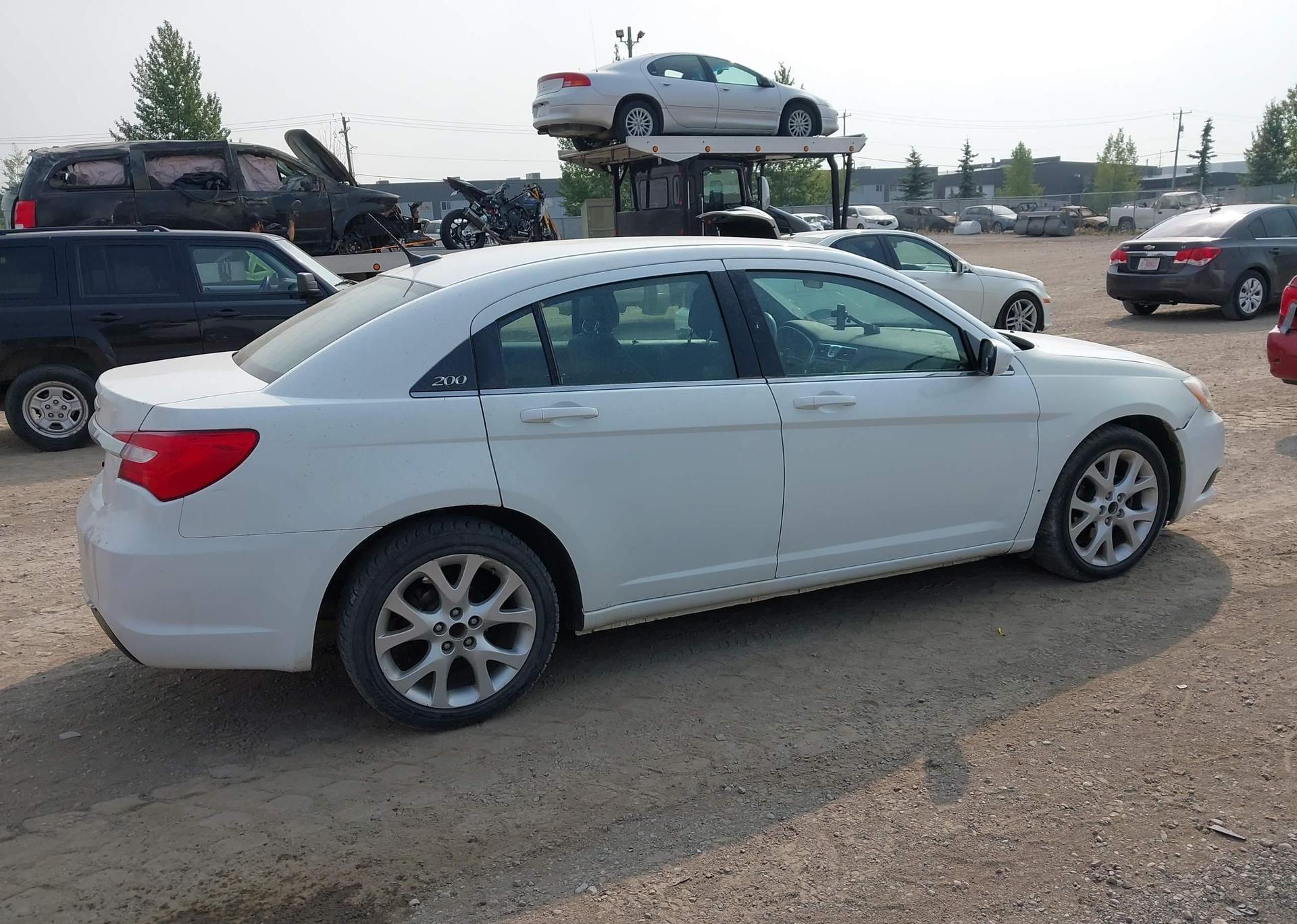 2013 CHRYSLER 200 TOURING