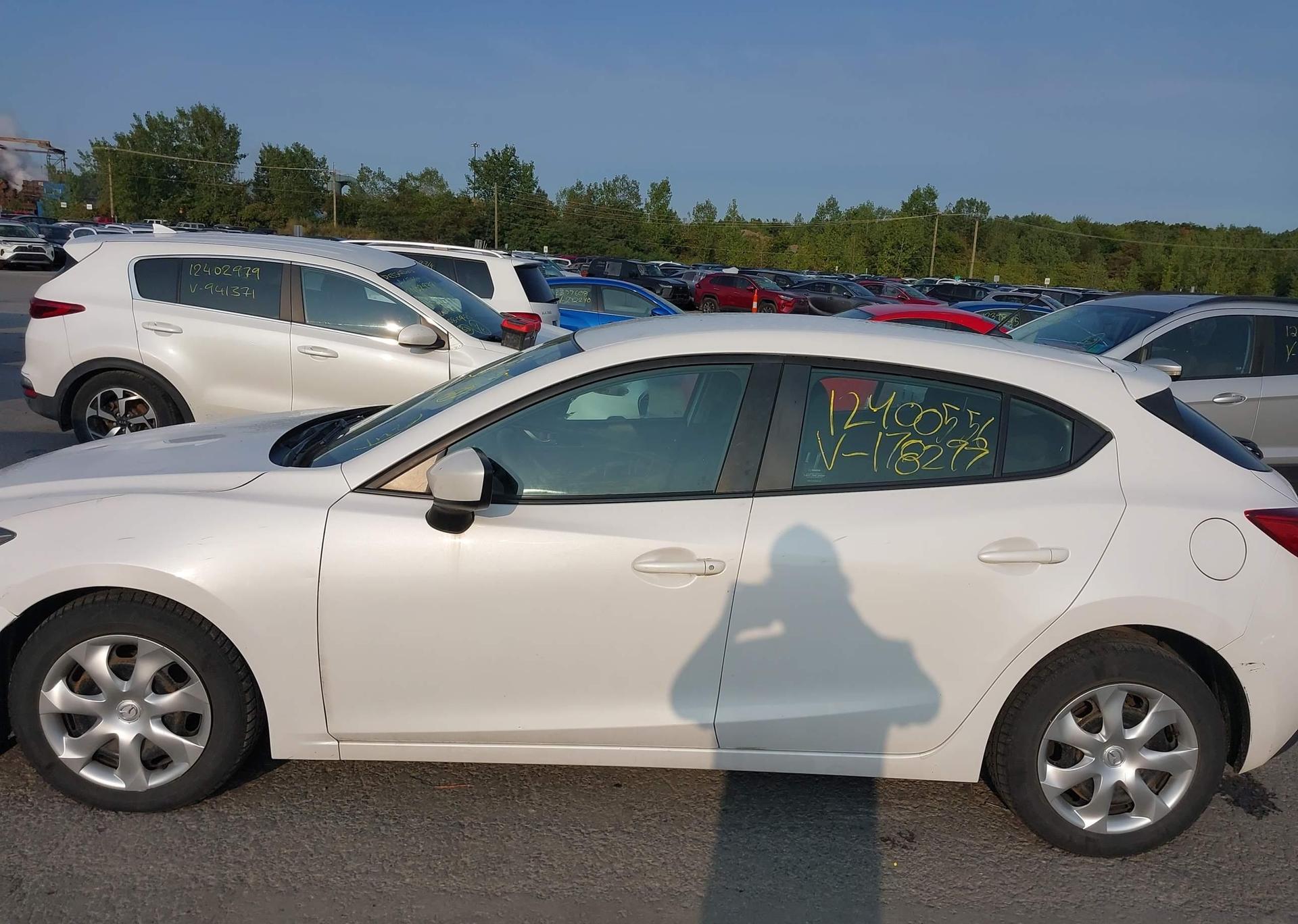 2015 MAZDA 3 Sport
