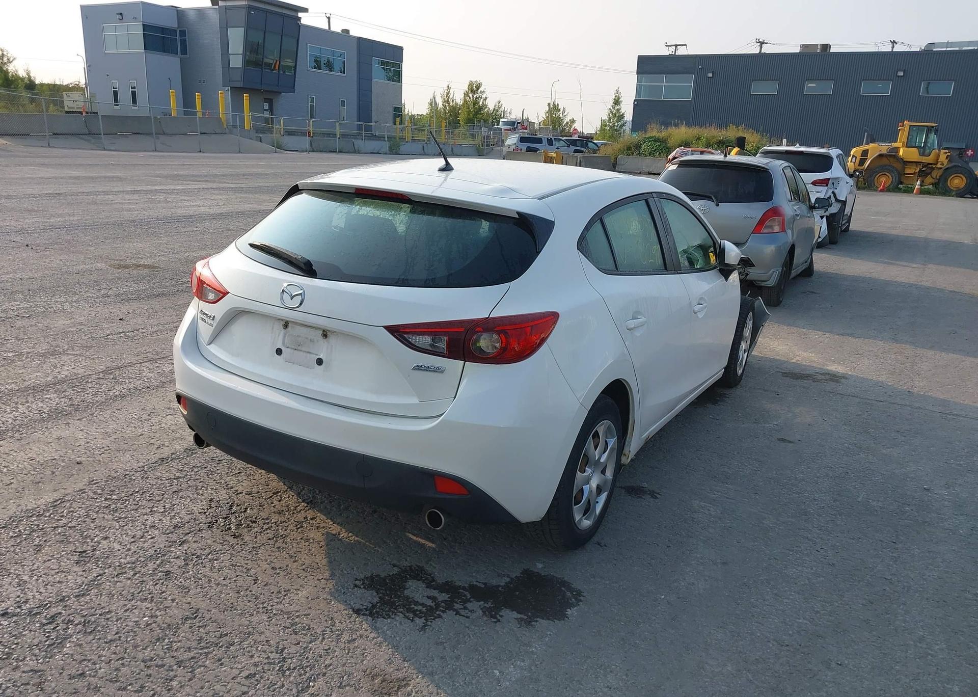 2015 MAZDA 3 Sport