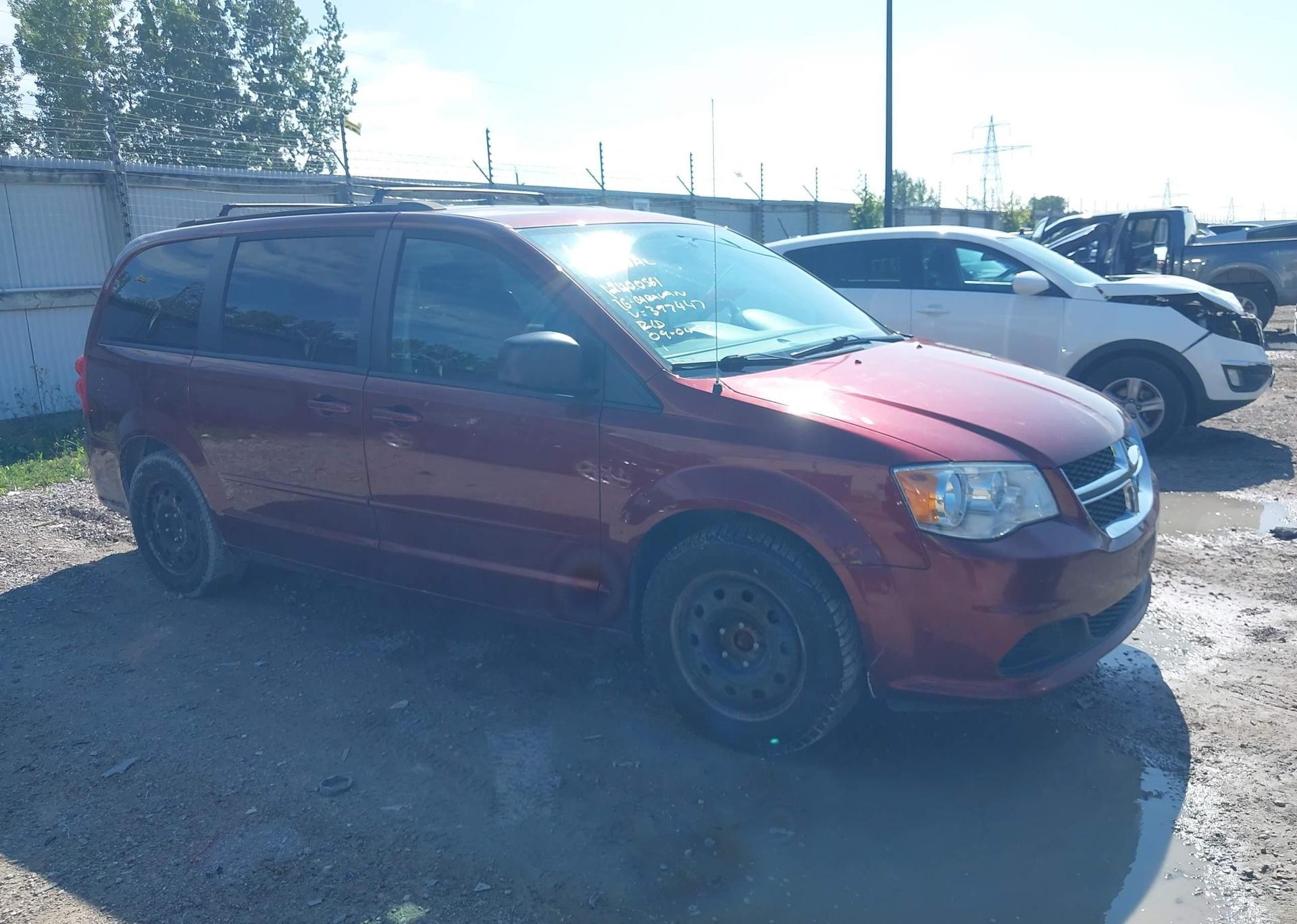 2016 DODGE GRAND CARAVAN SE
