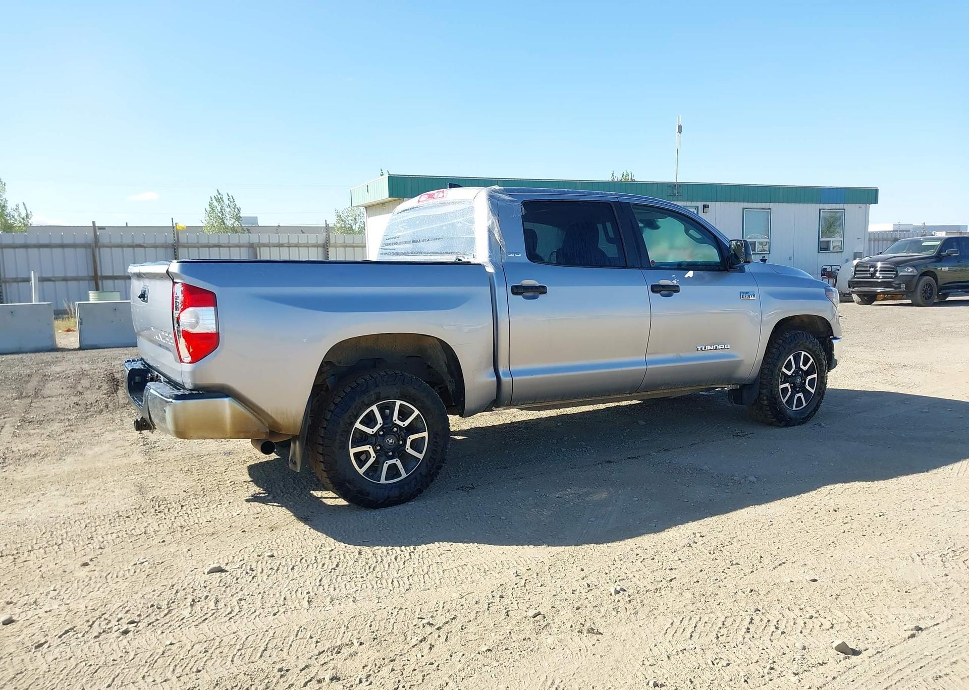 2020 TOYOTA TUNDRA