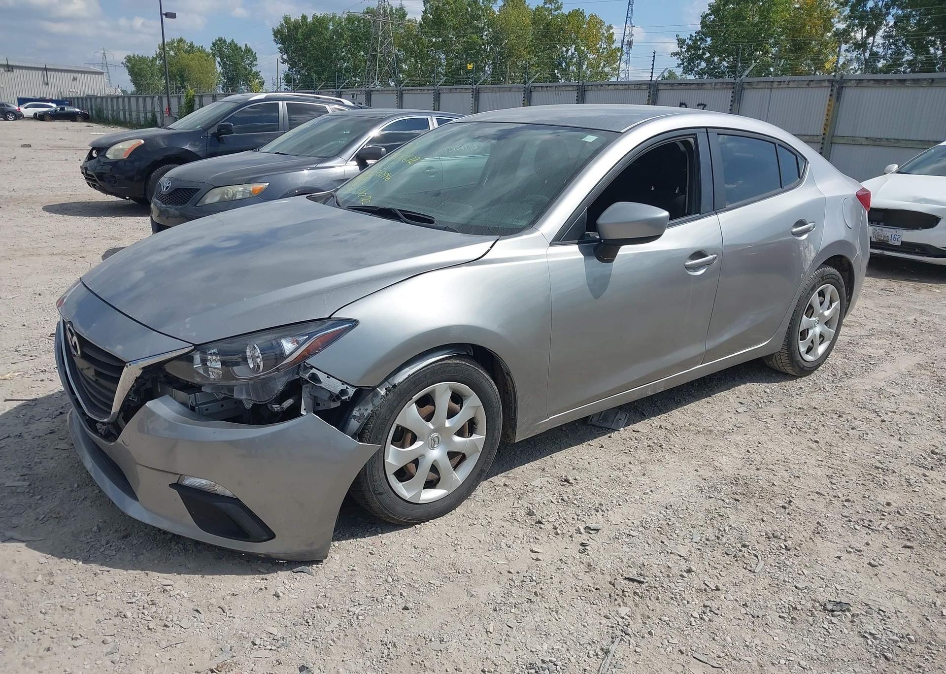 2015 MAZDA MAZDA3