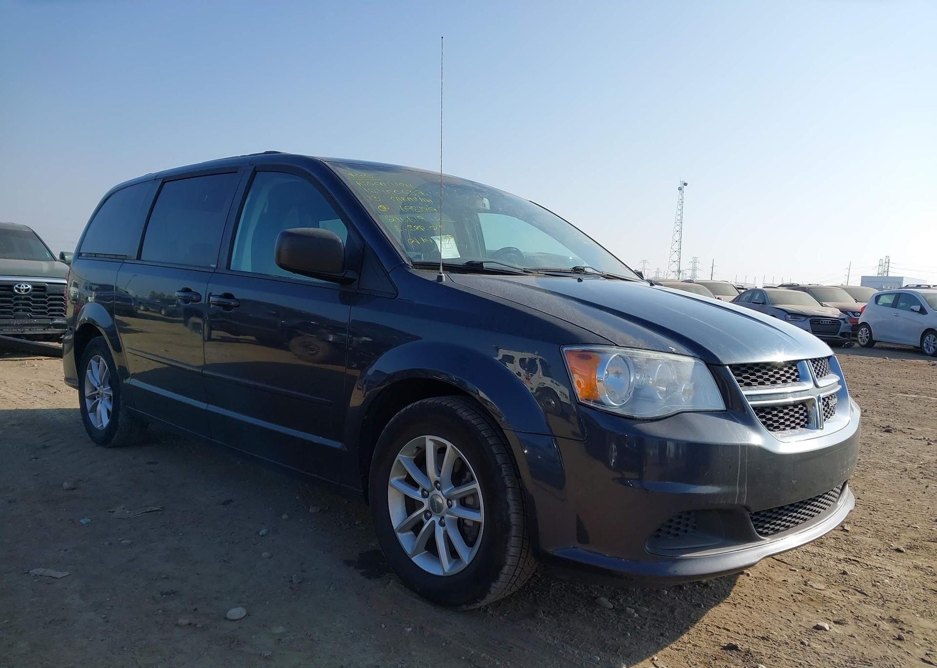2013 DODGE GRAND CARAVAN SE