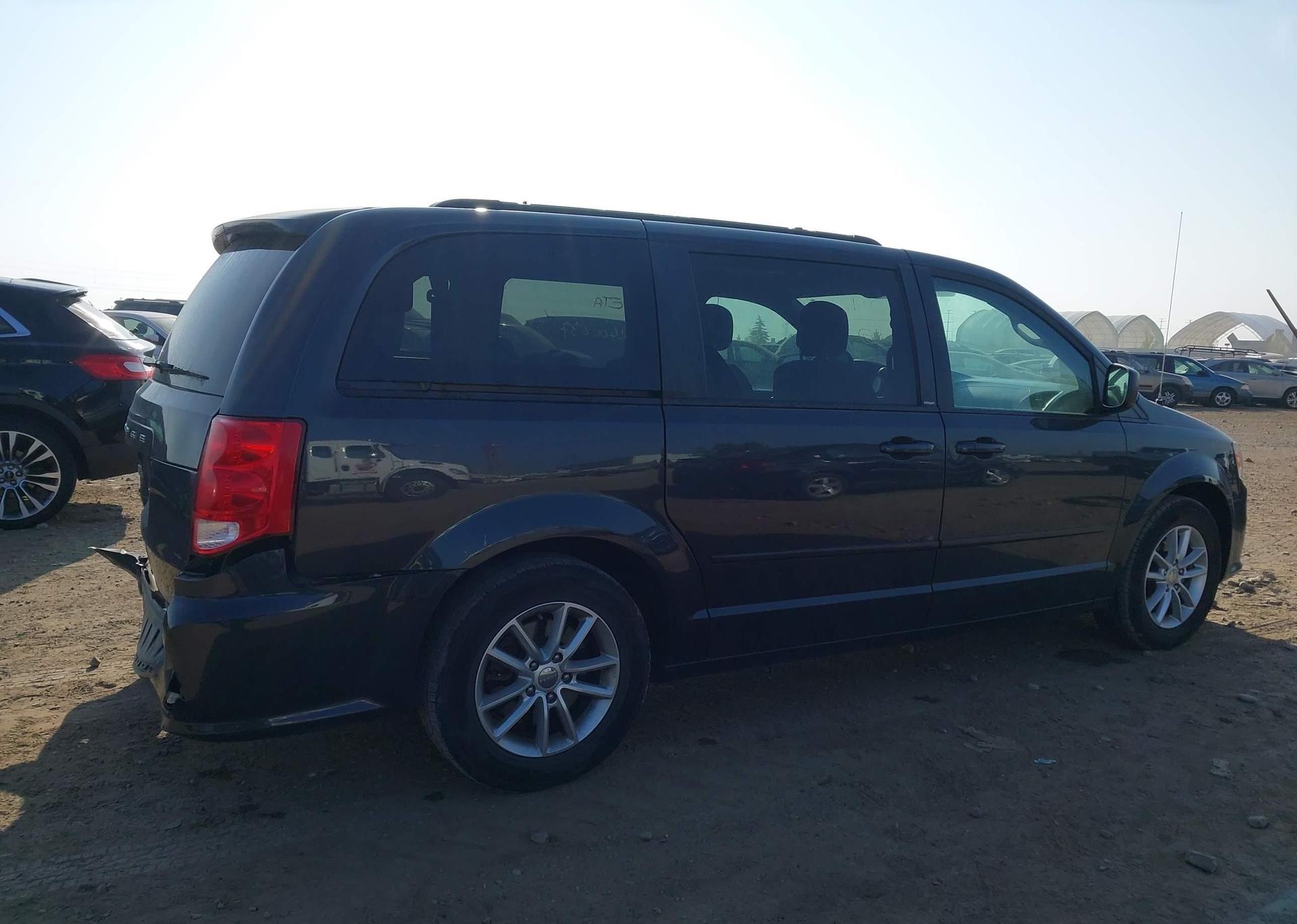 2013 DODGE GRAND CARAVAN SE