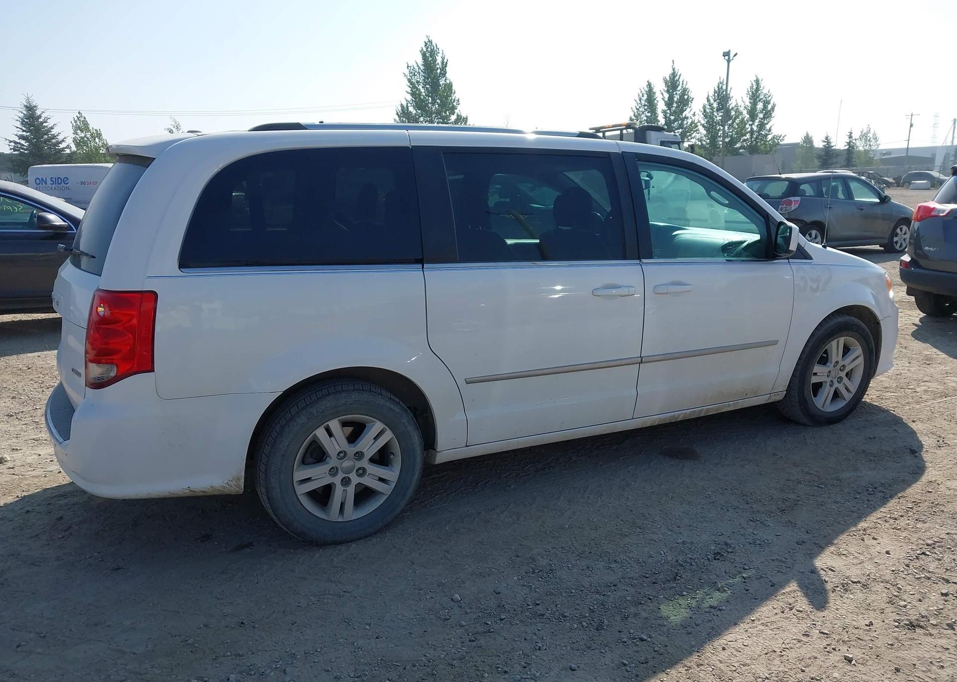 2016 DODGE GRAND CARAVAN CREW