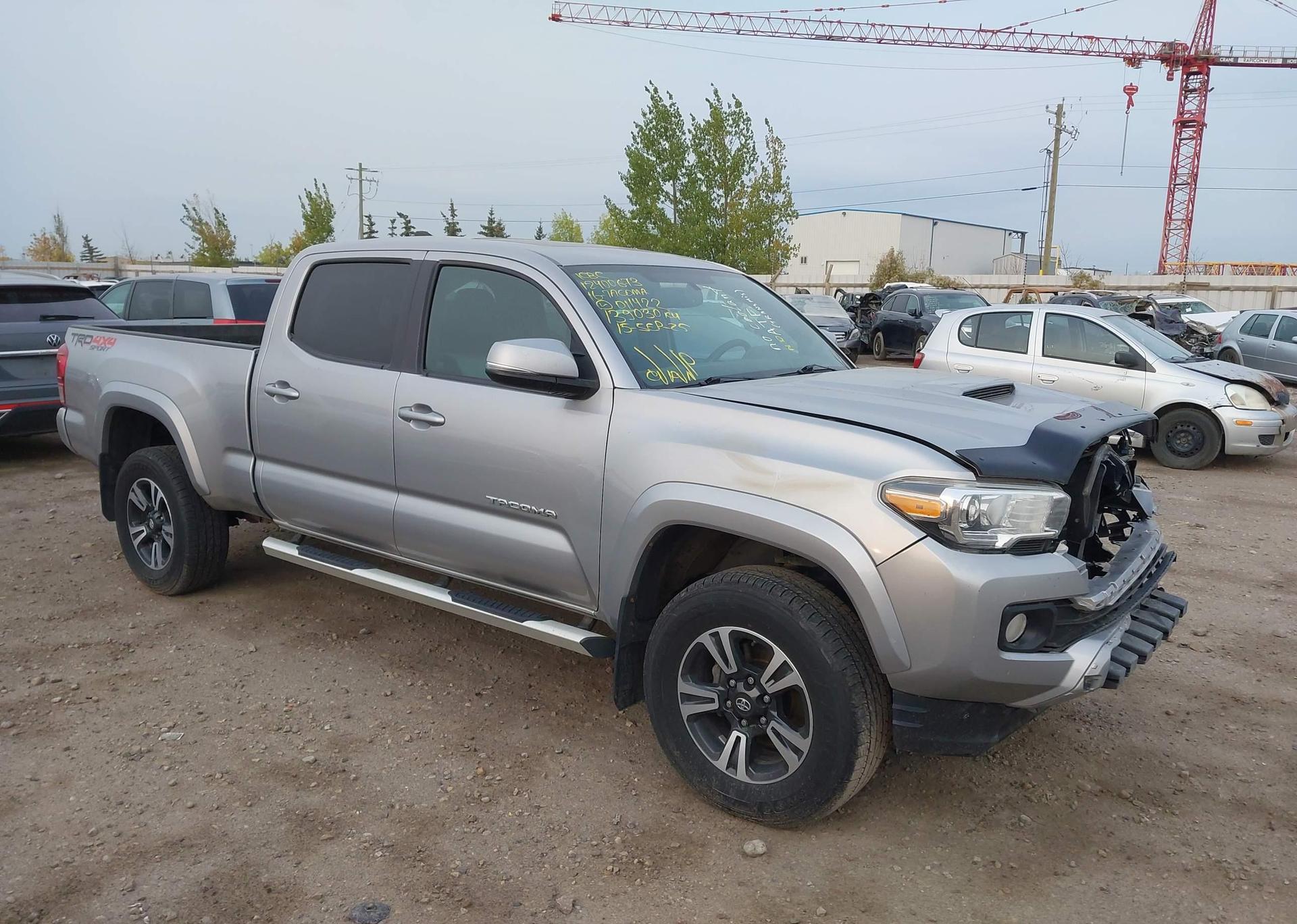 2016 TOYOTA TACOMA SR5