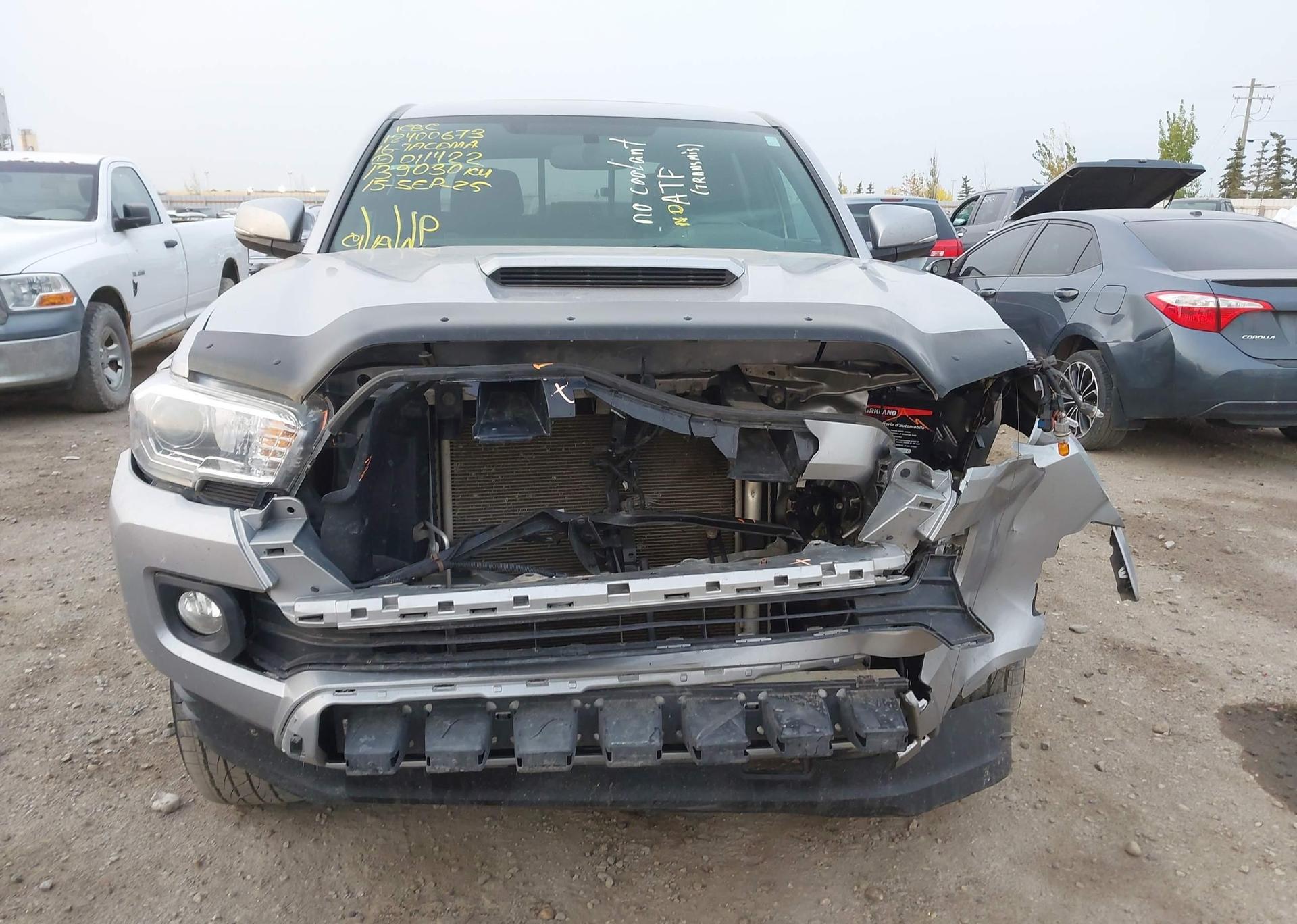 2016 TOYOTA TACOMA SR5