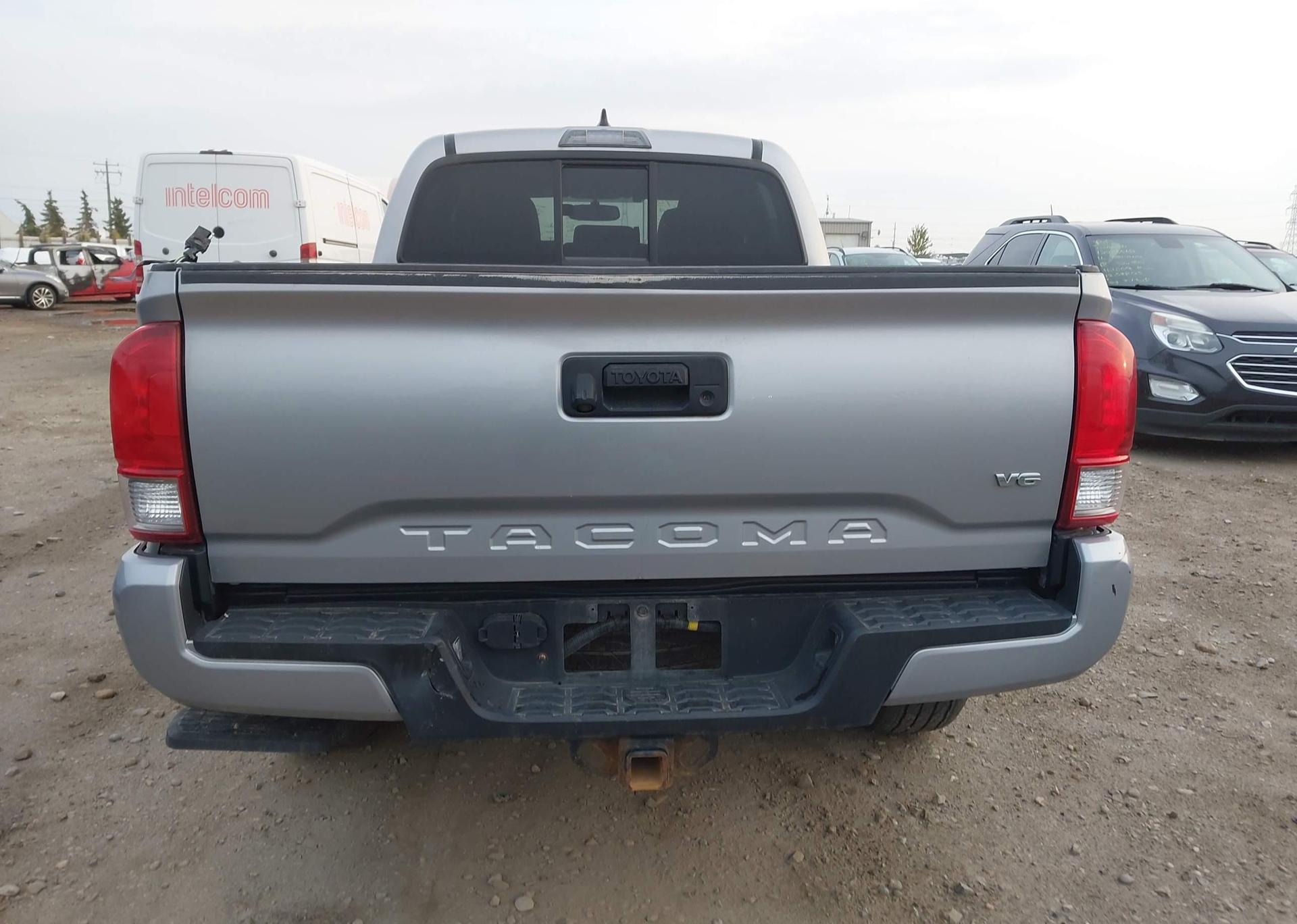 2016 TOYOTA TACOMA SR5