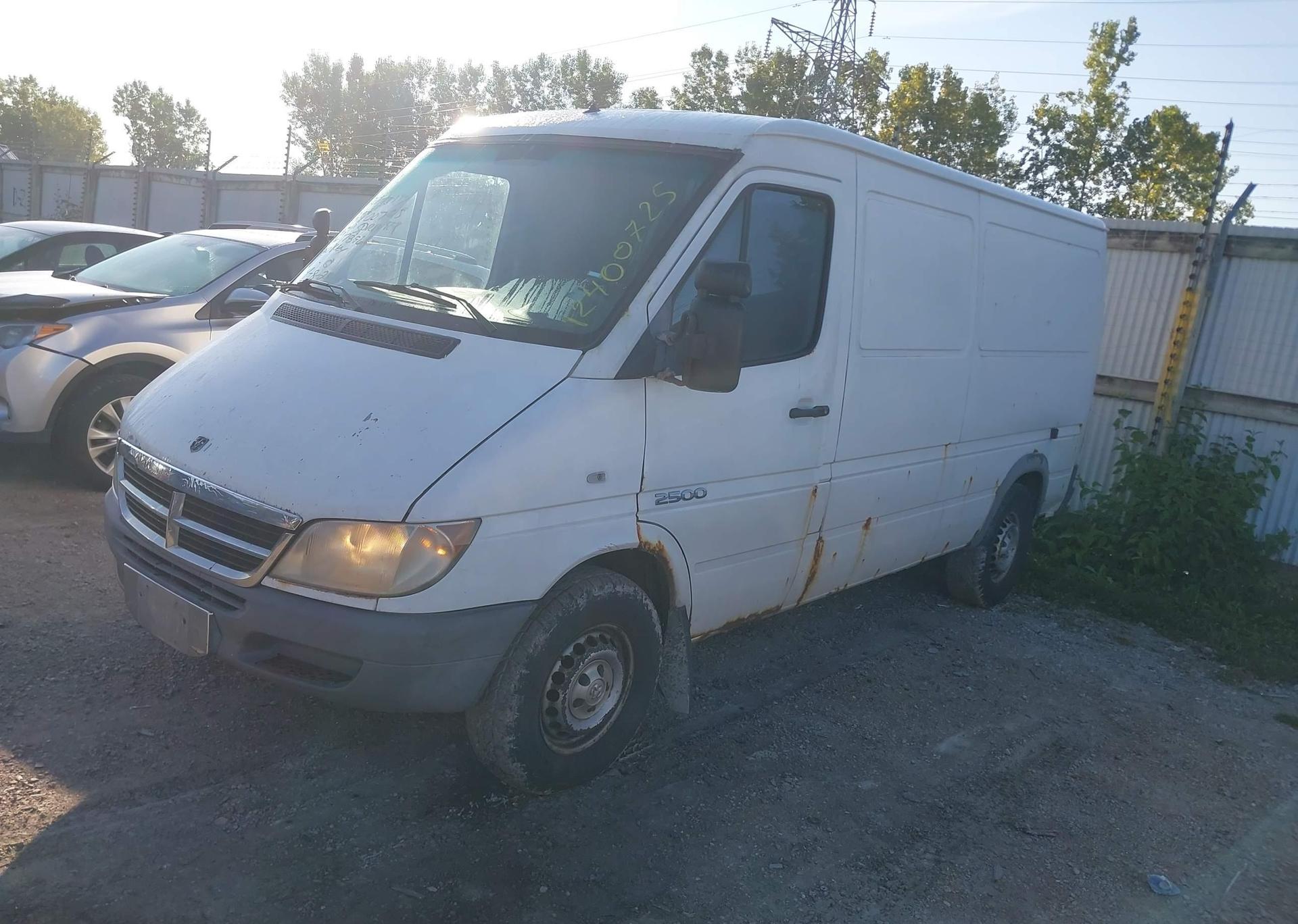 2005 DODGE SPRINTER VAN 2500