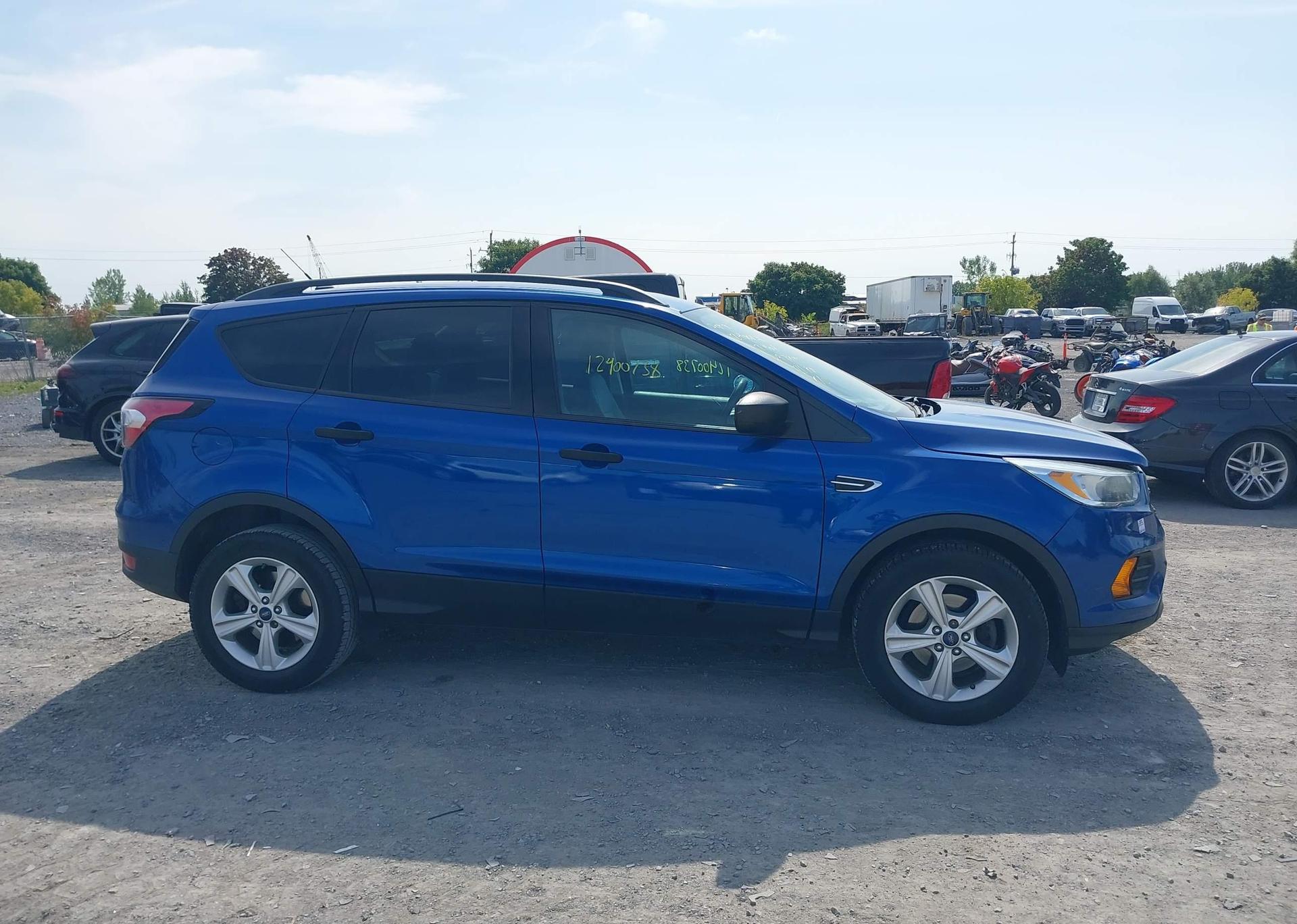 2017 FORD ESCAPE S