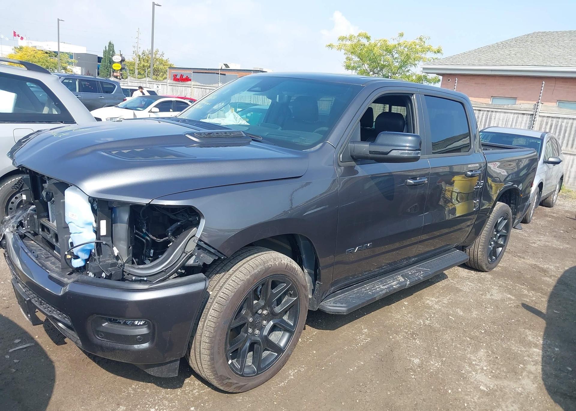2025 RAM 1500 SPORT