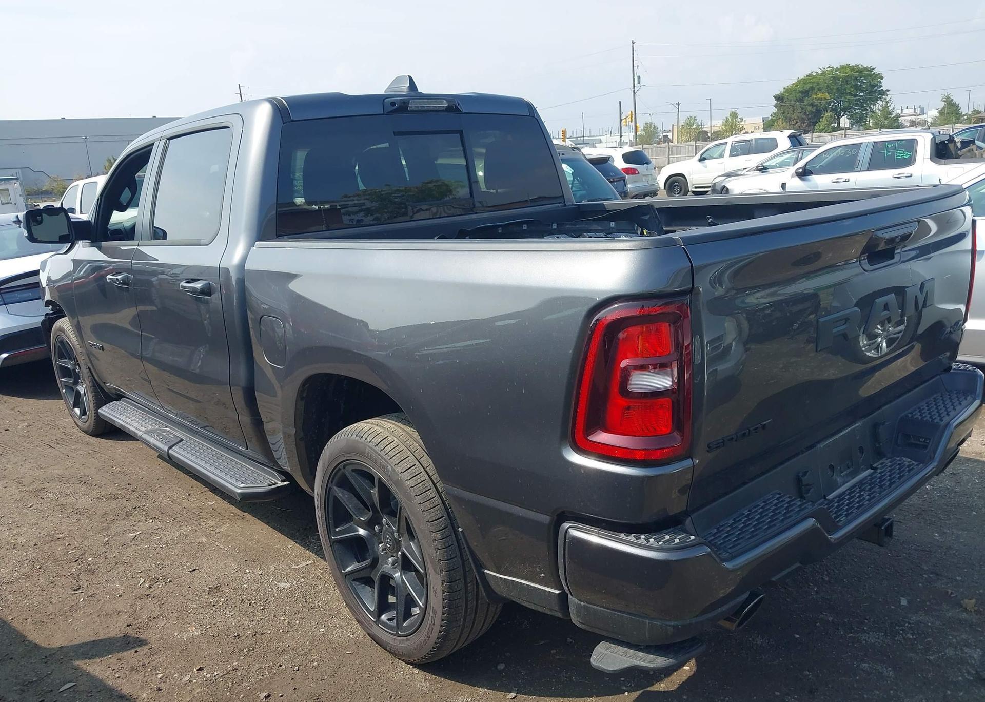 2025 RAM 1500 SPORT