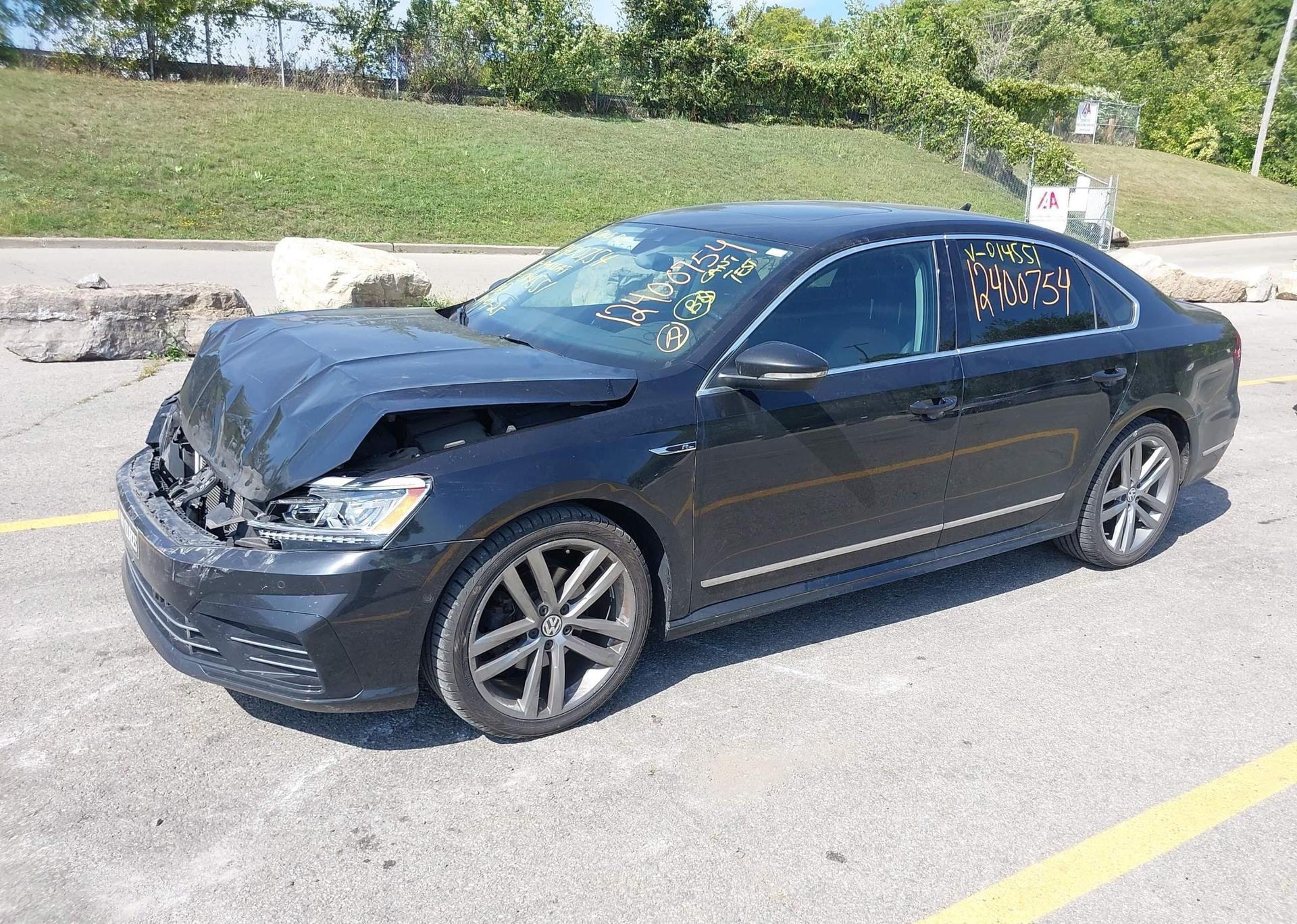 2017 VOLKSWAGEN PASSAT