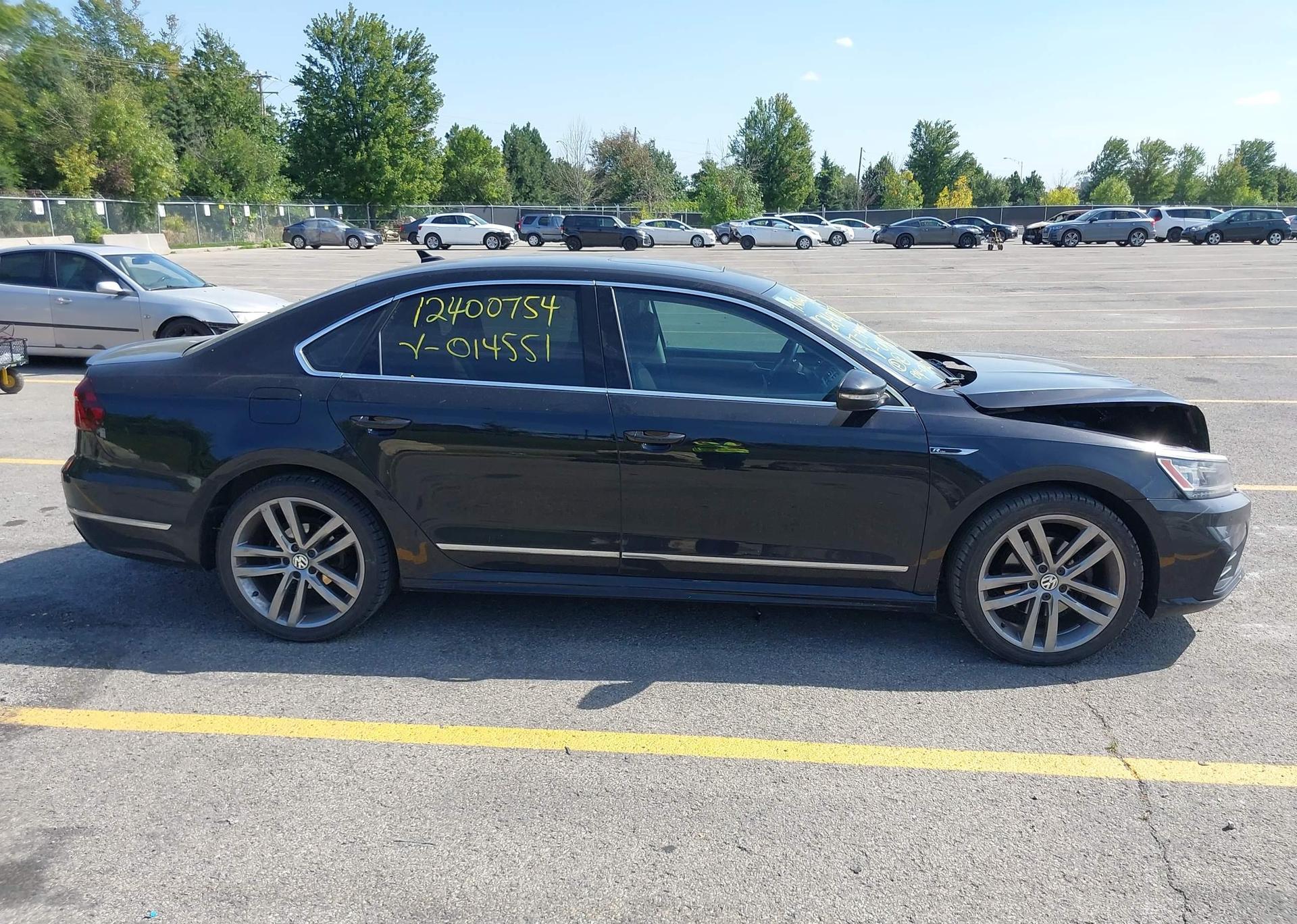 2017 VOLKSWAGEN PASSAT