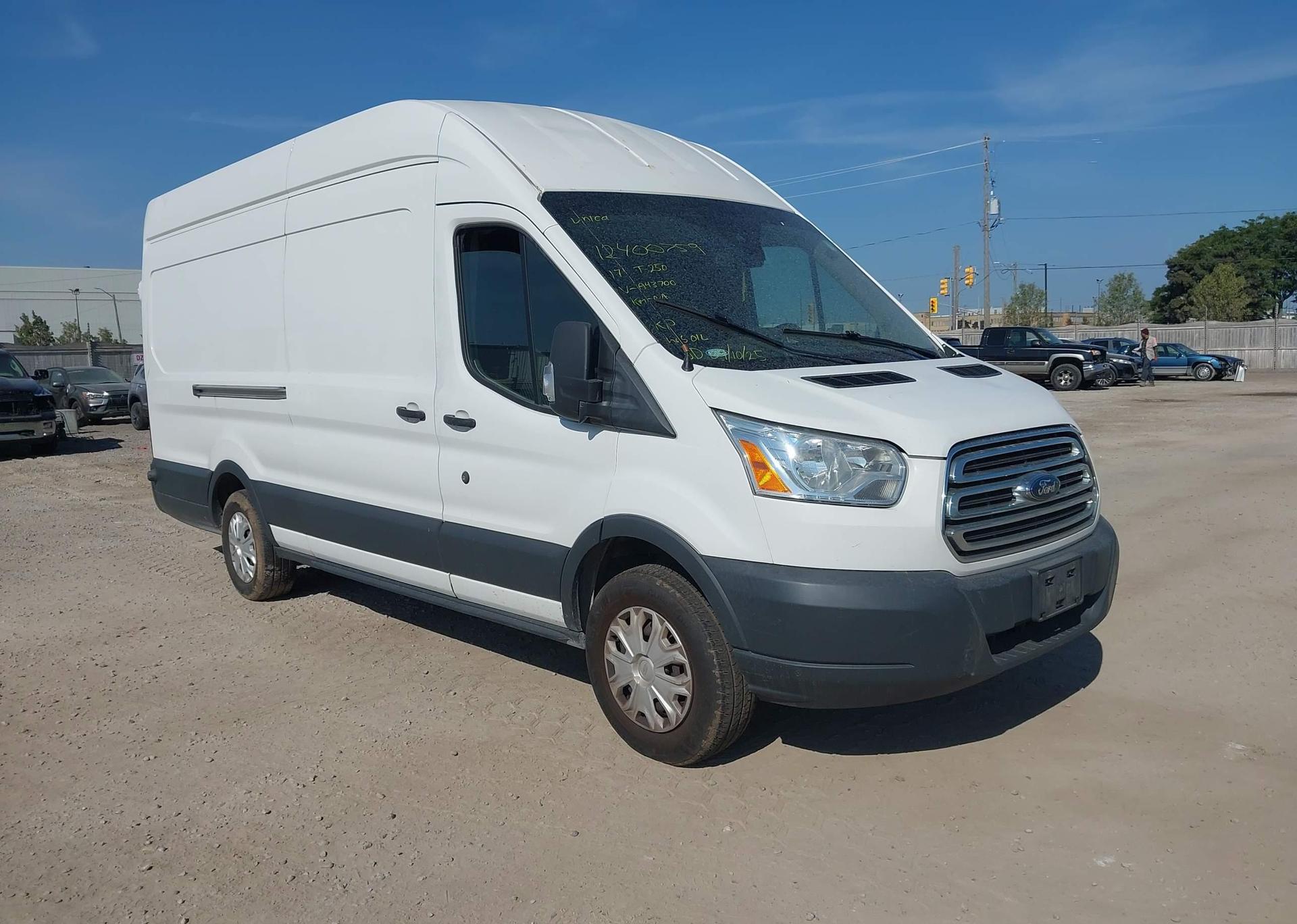 2017 FORD transit t-250