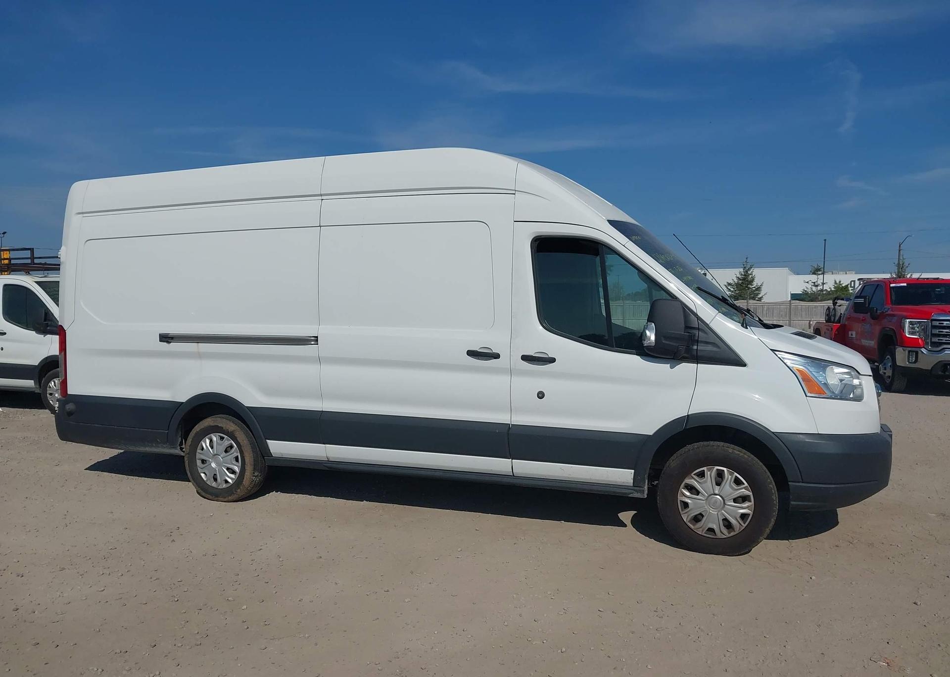 2017 FORD transit t-250