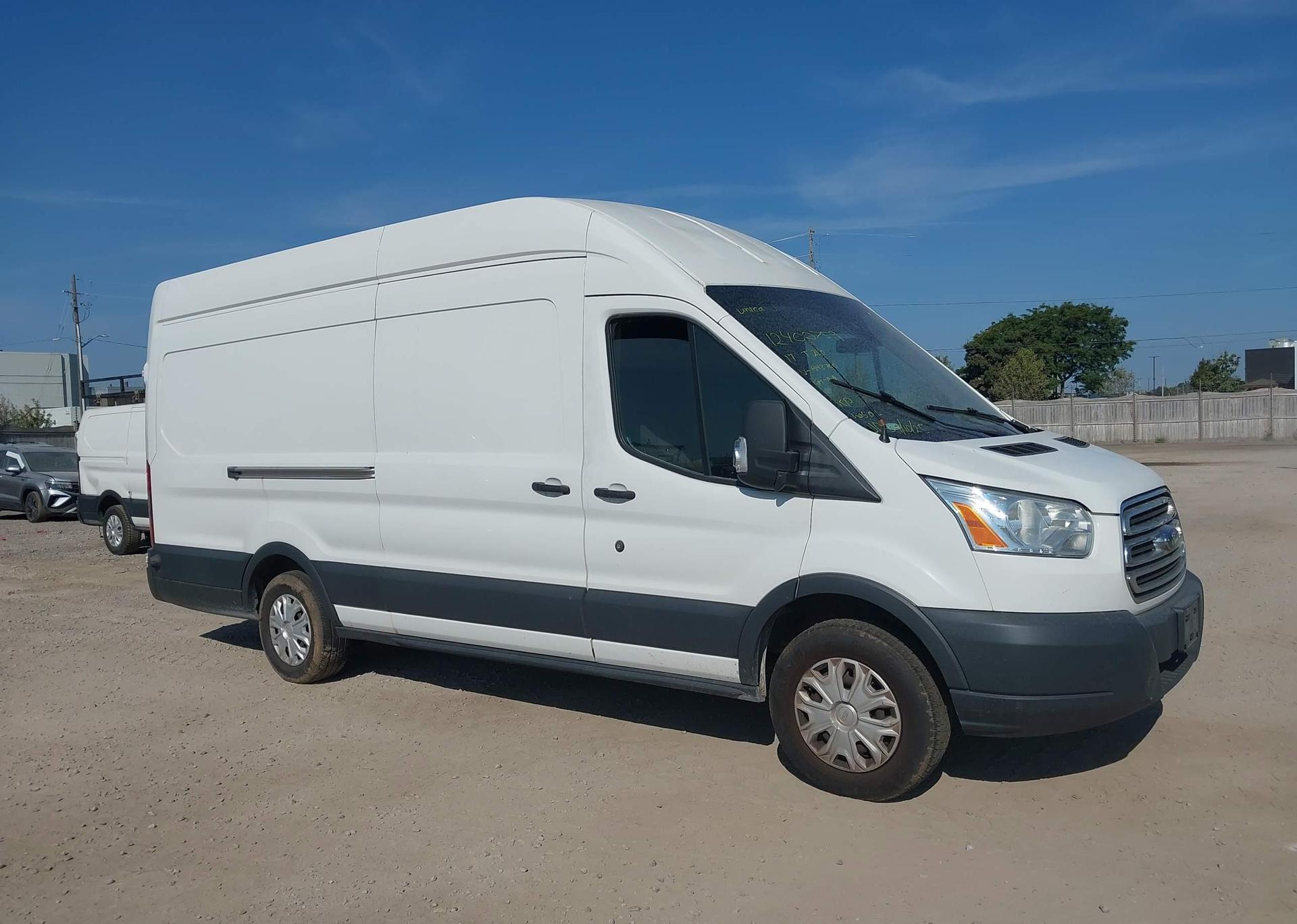 2017 FORD transit t-250