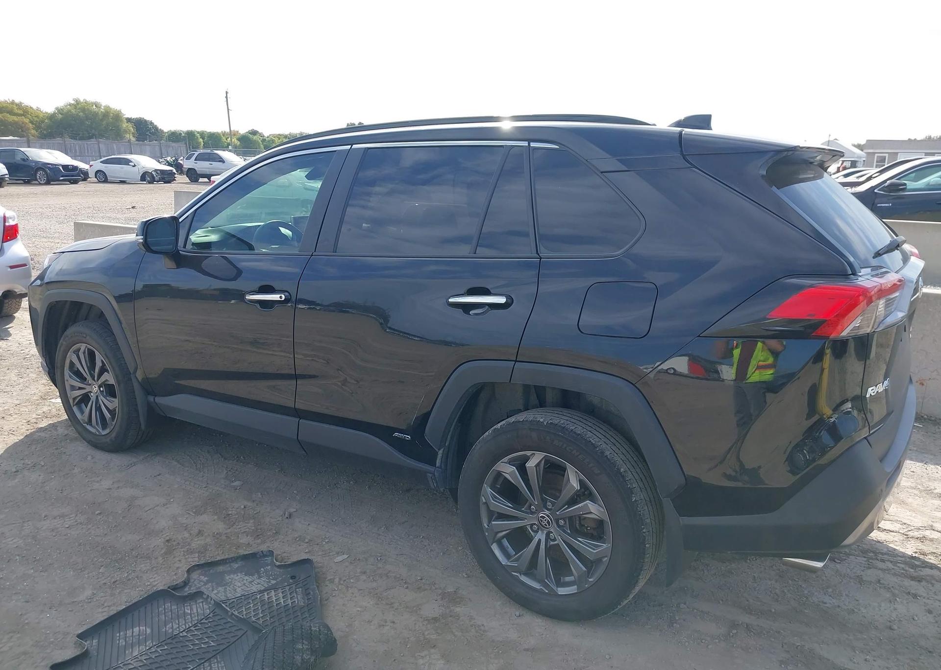 2022 TOYOTA RAV4 HYBRID
