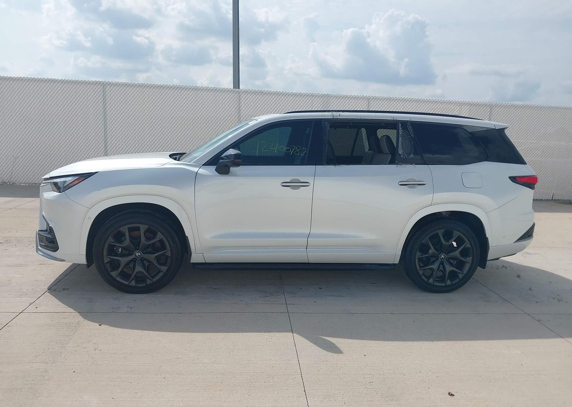 2024 LEXUS TX 500H