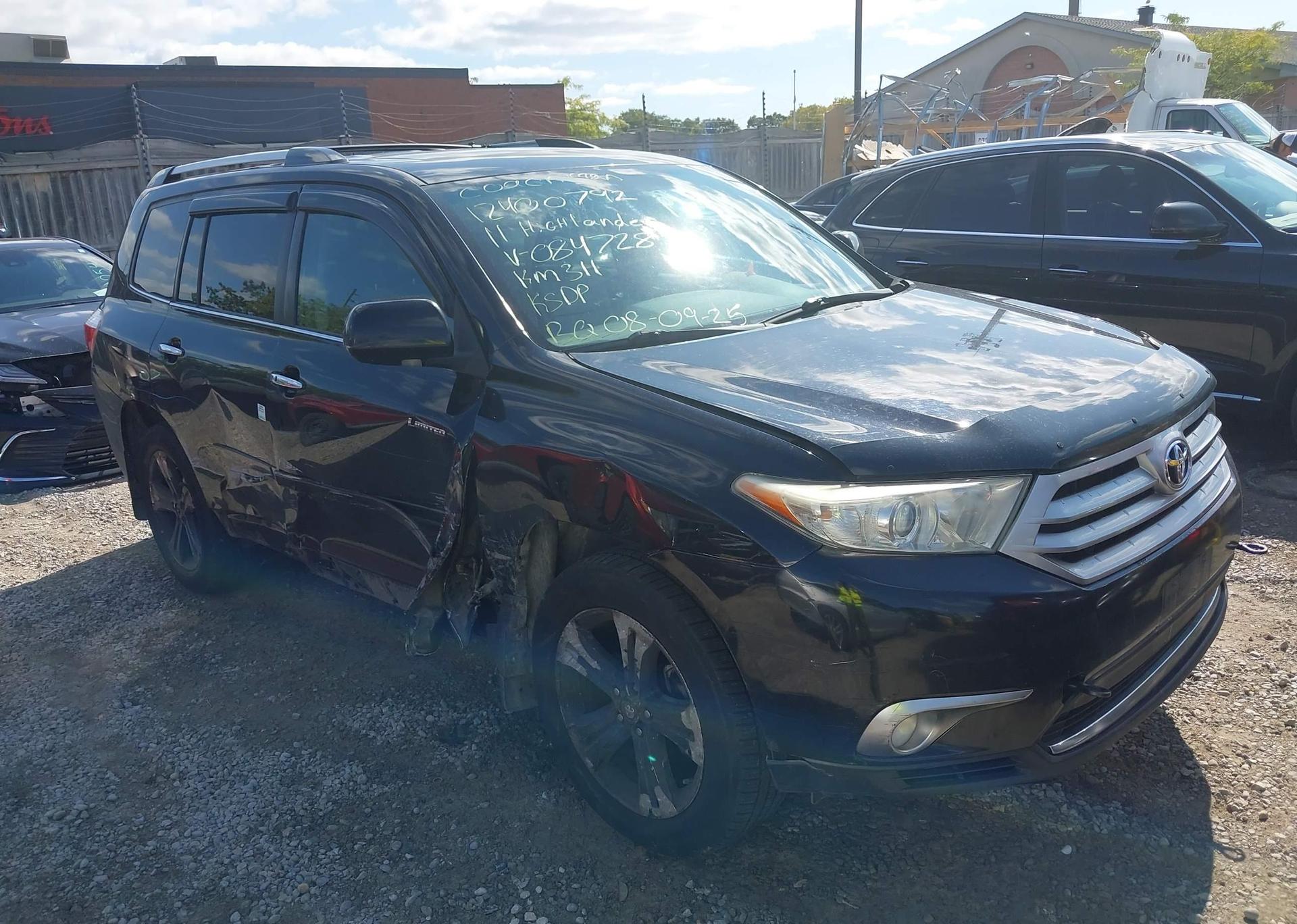 2011 TOYOTA HIGHLANDER LIMITED