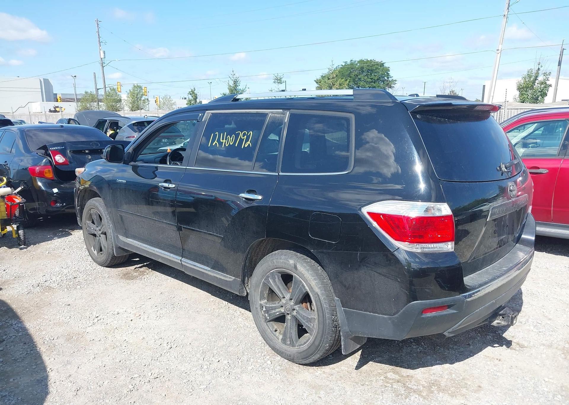 2011 TOYOTA HIGHLANDER LIMITED