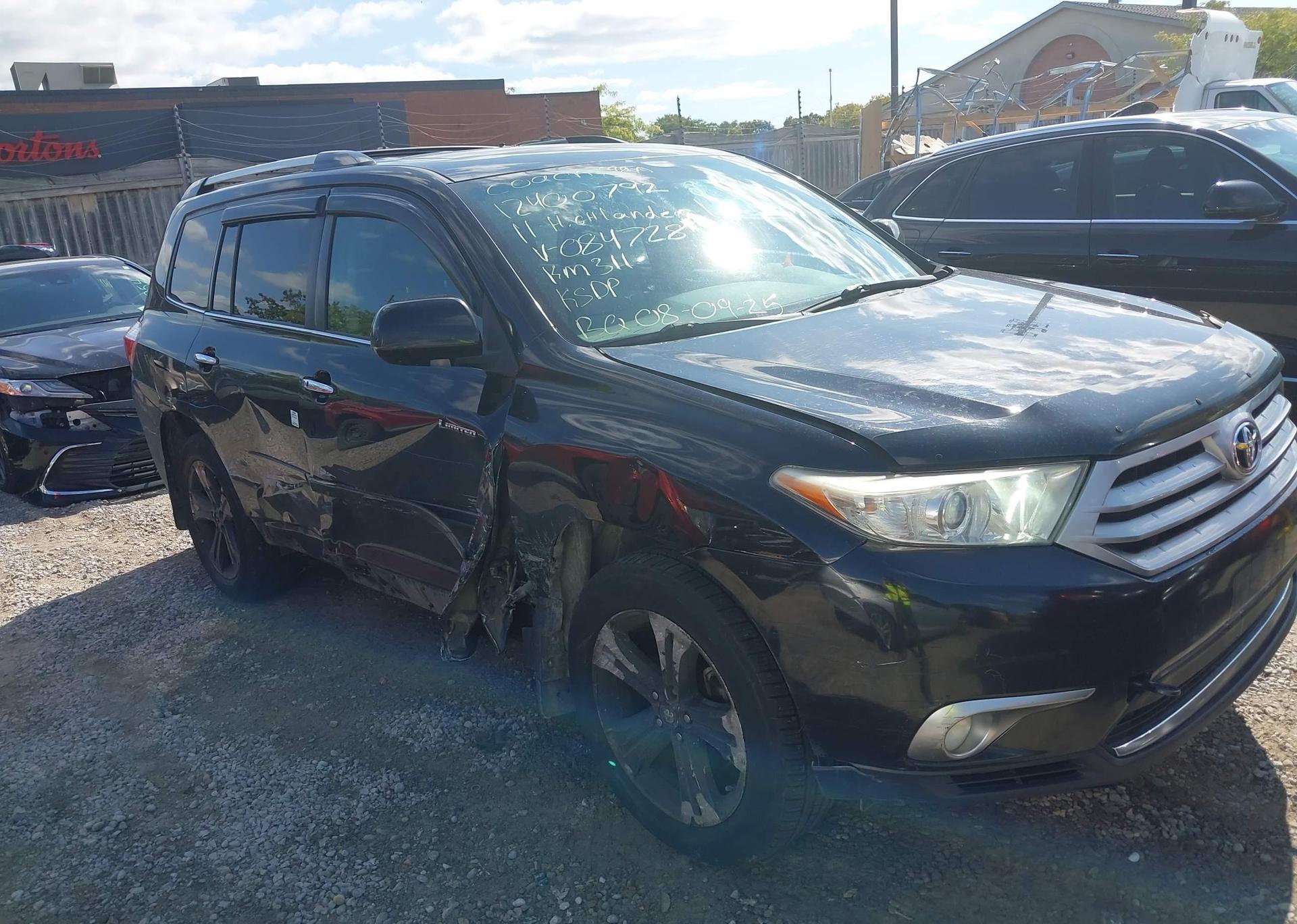 2011 TOYOTA HIGHLANDER LIMITED