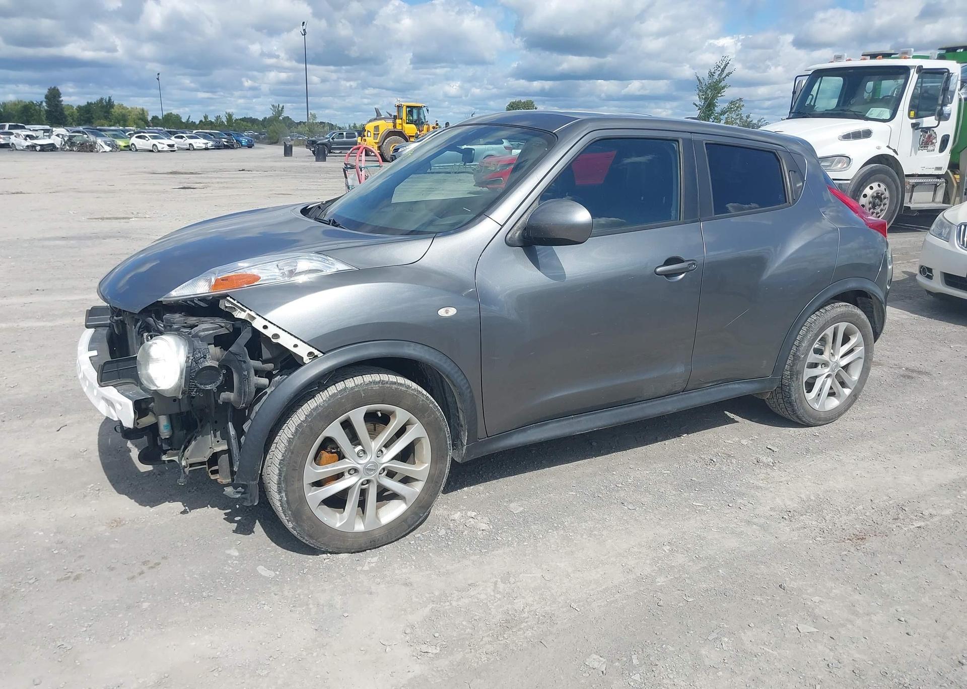 2012 NISSAN JUKE S