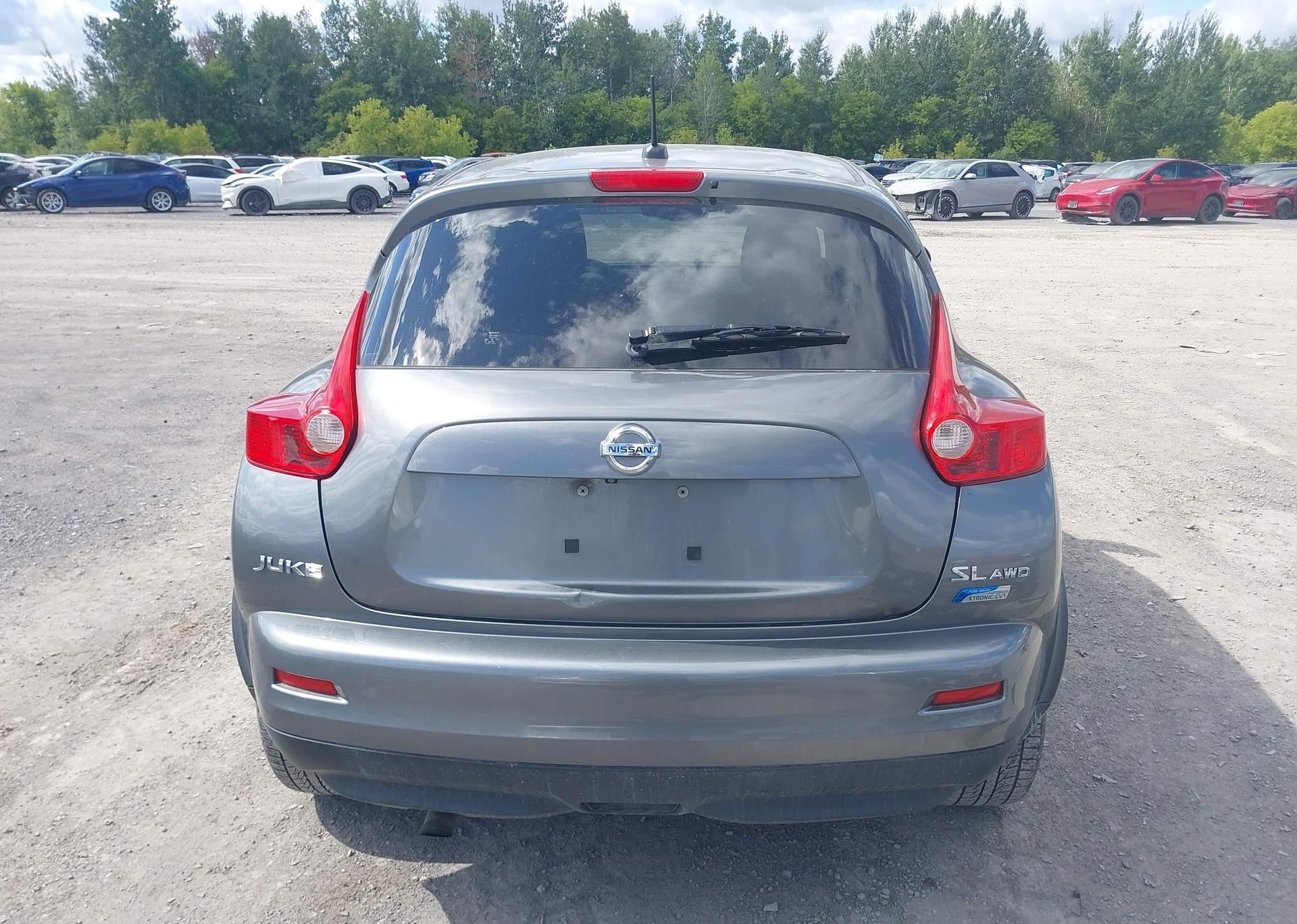 2012 NISSAN JUKE S