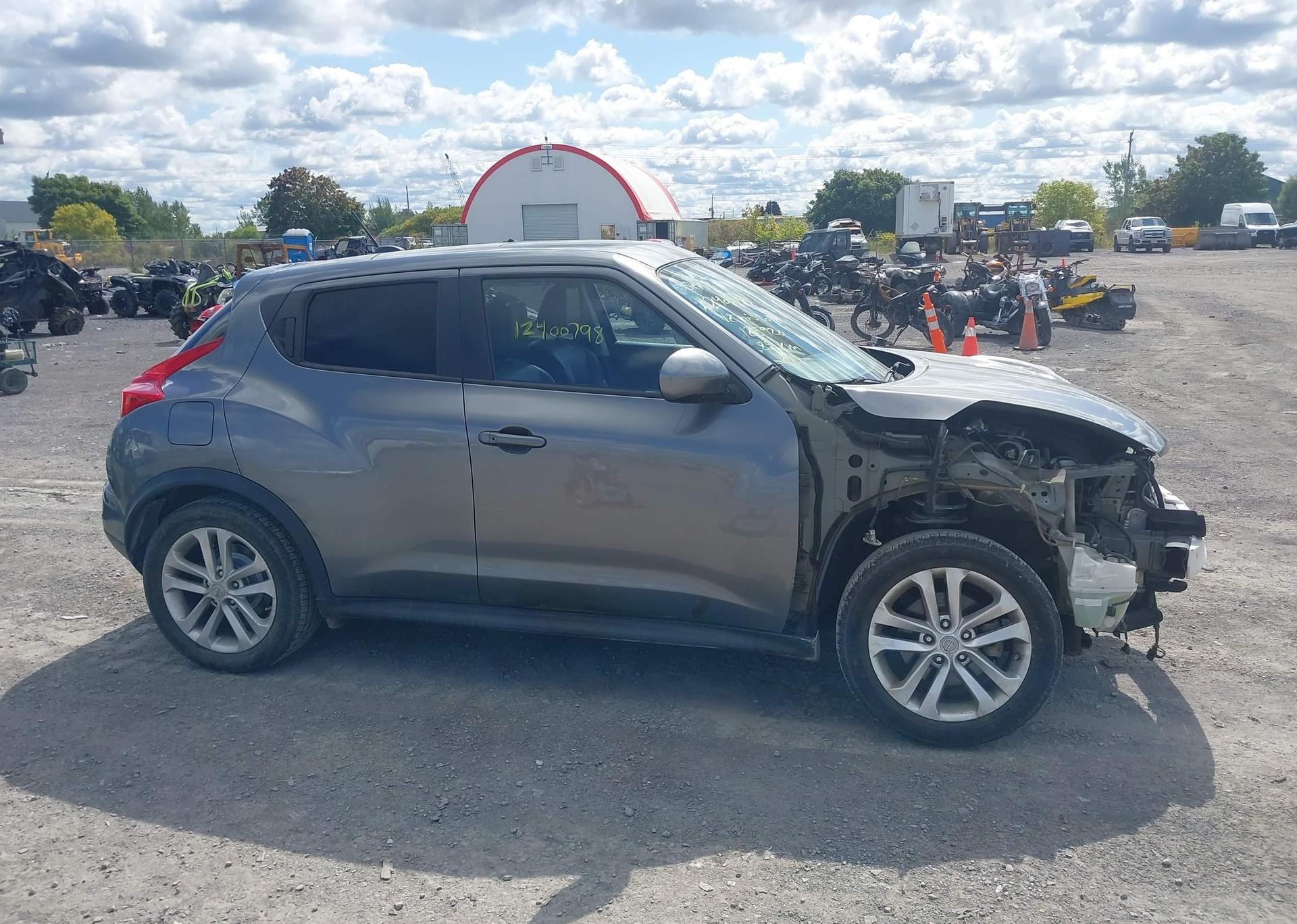 2012 NISSAN JUKE S