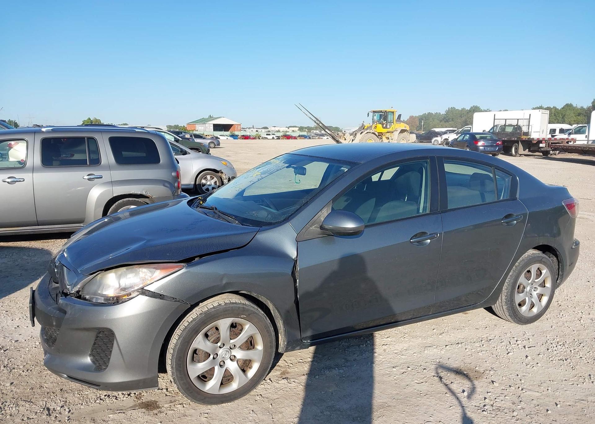 2013 MAZDA MAZDA3 GX