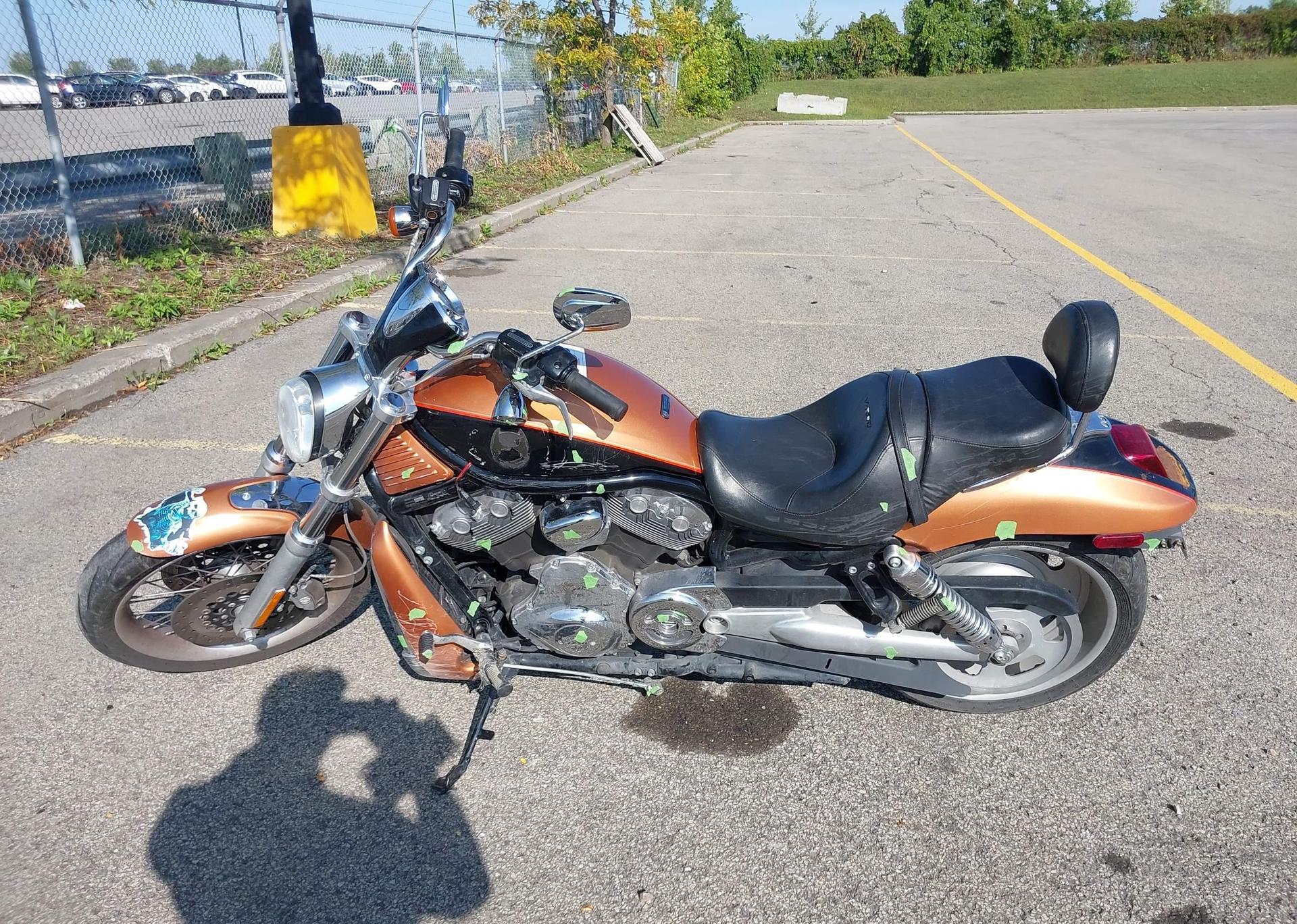 2008 HARLEY-DAVIDSON VRSCAW 105TH ANNIVERSARY EDITION