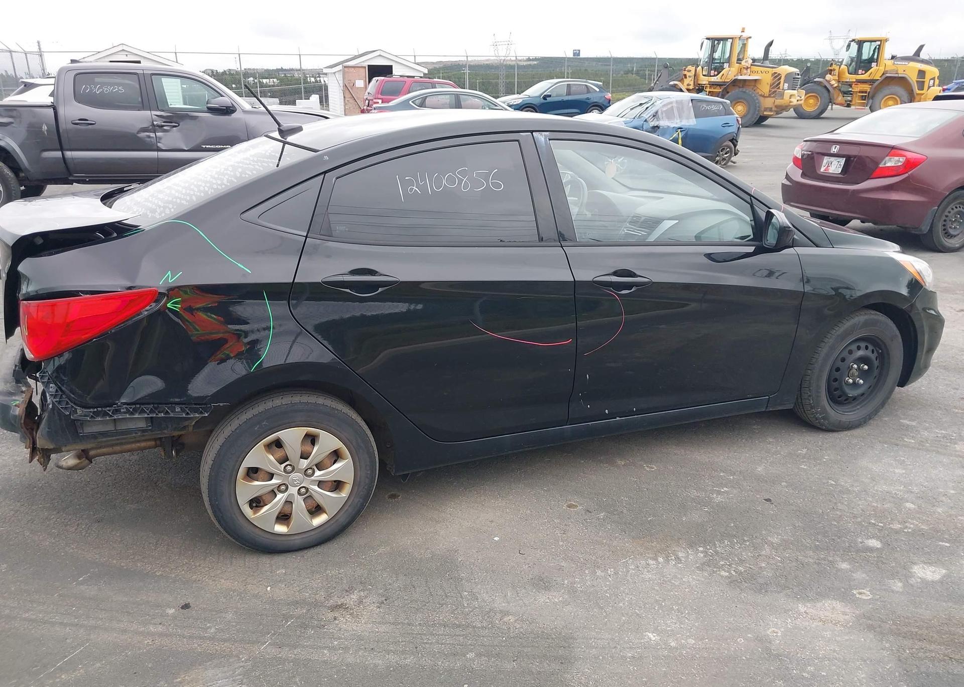 2015 HYUNDAI ACCENT GLS