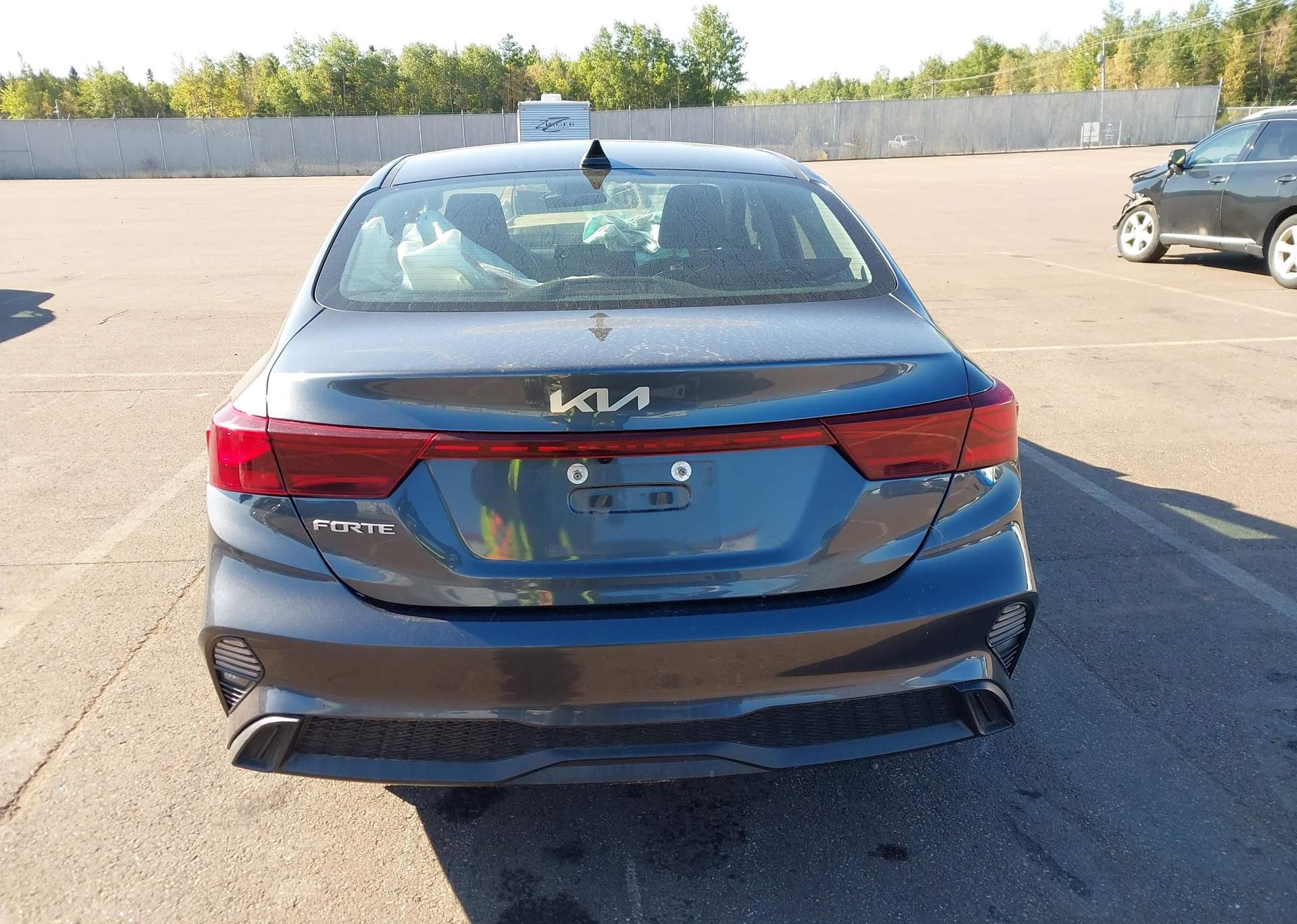 2023 KIA FORTE LX