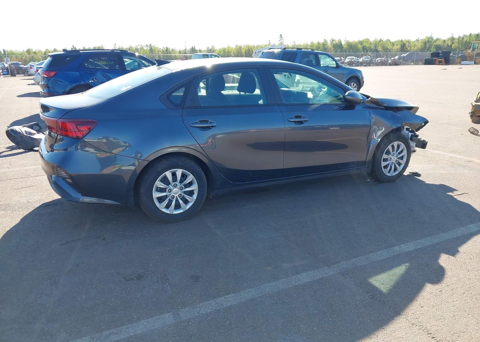 2023 KIA FORTE LX