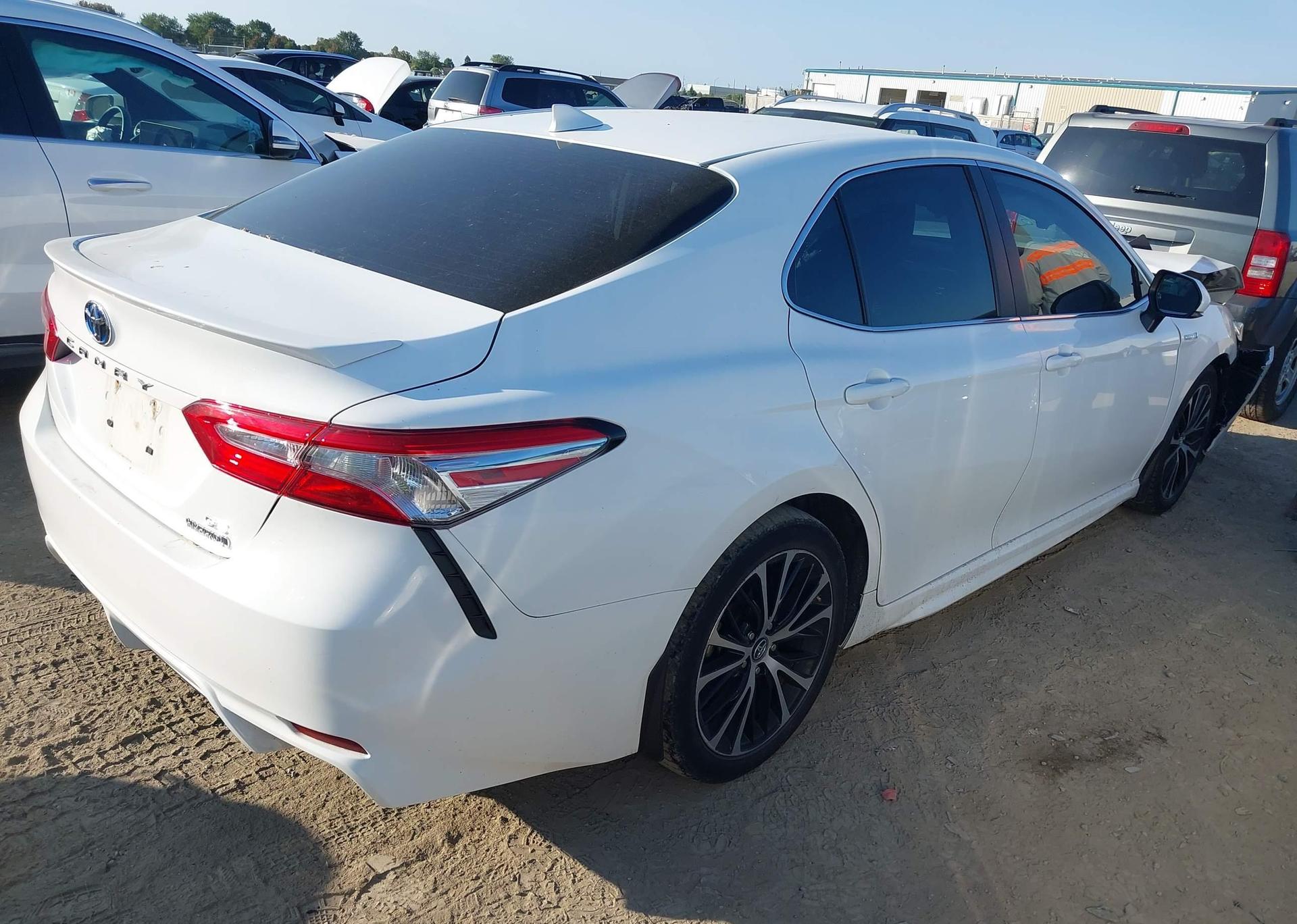 2020 TOYOTA CAMRY HYBRID